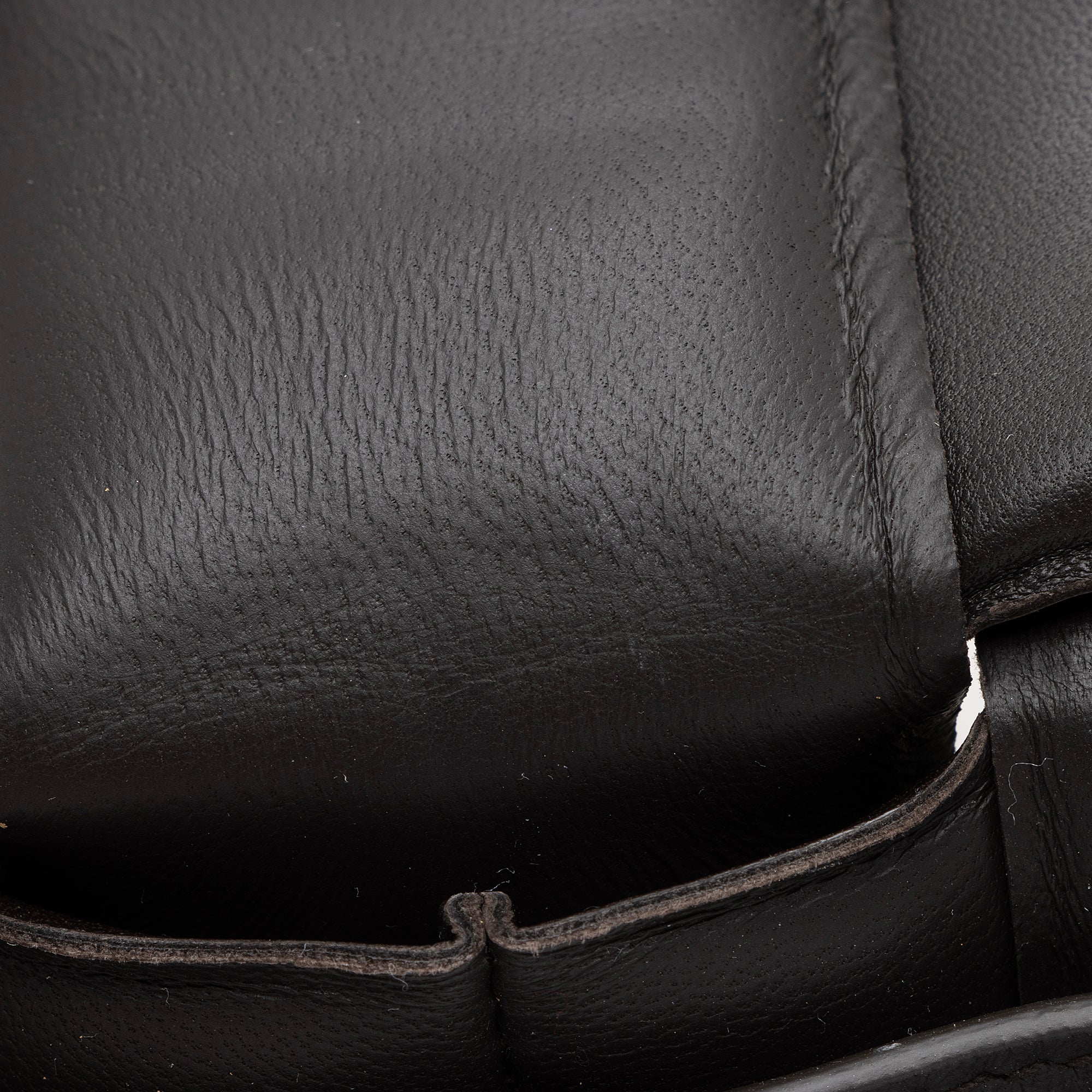 Bottega Veneta Lambskin Cassette Chain Maxi Shoulder Bag (SHF-23058)