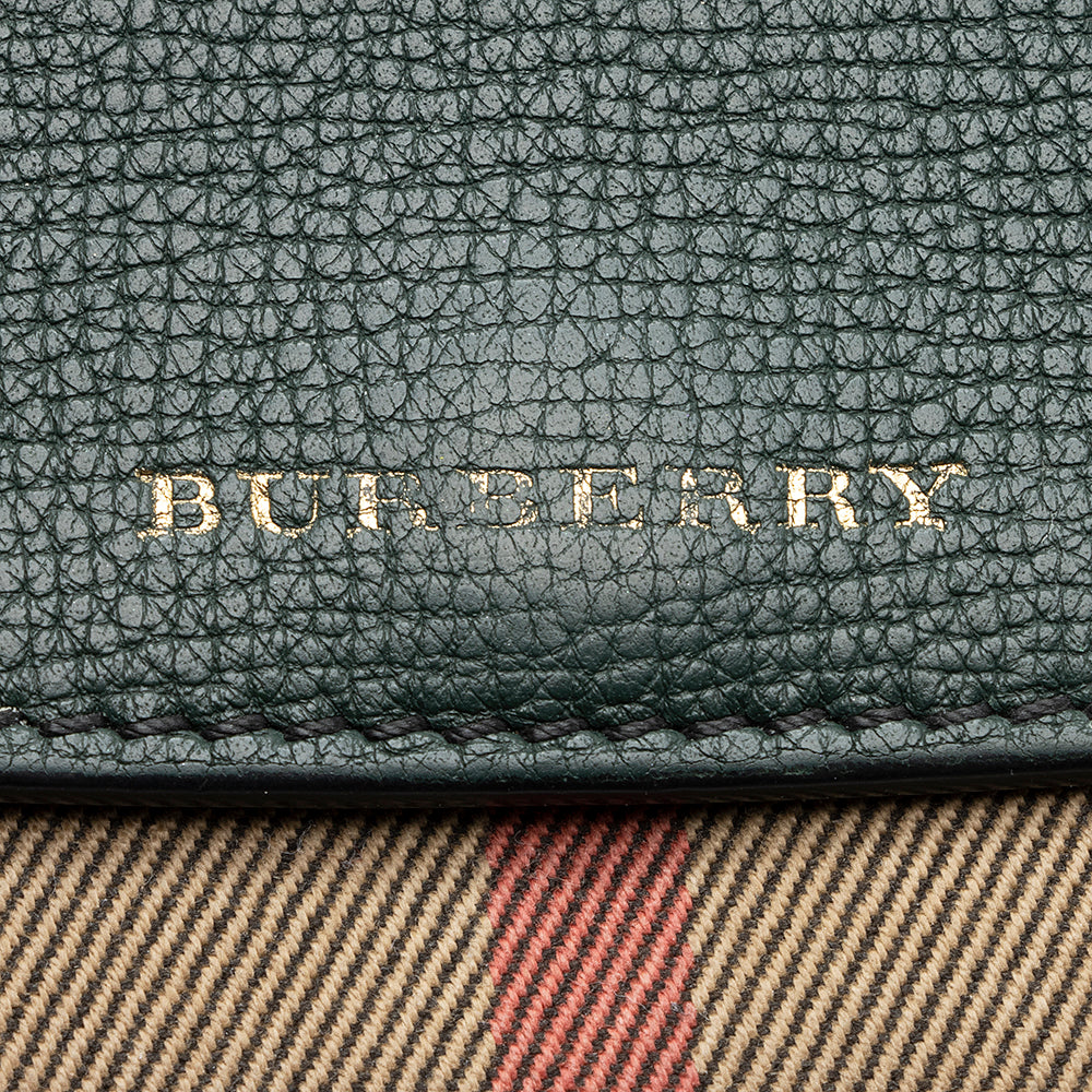 Burberry House Check Continental Wallet (SHF-20463)