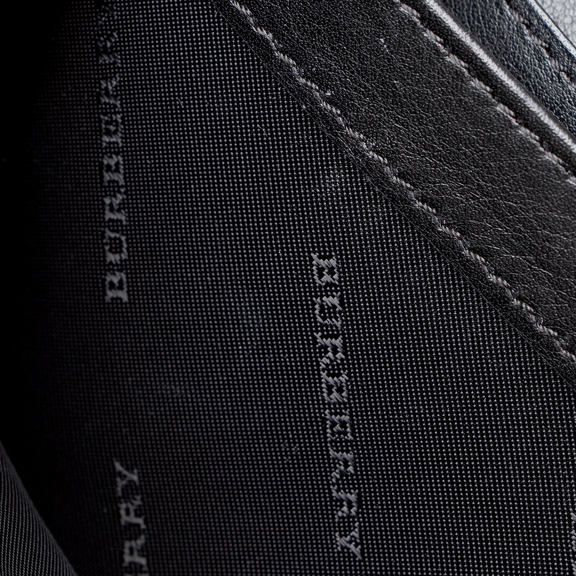 Burberry House Check Continental Wallet (SHF-22898)