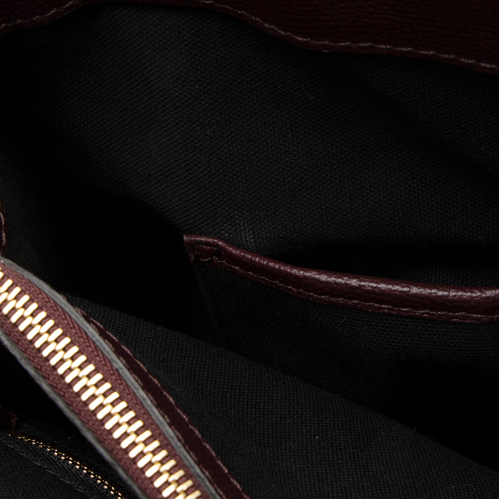 Burberry House Check Leather Banner Medium Tote (SHF-23800)