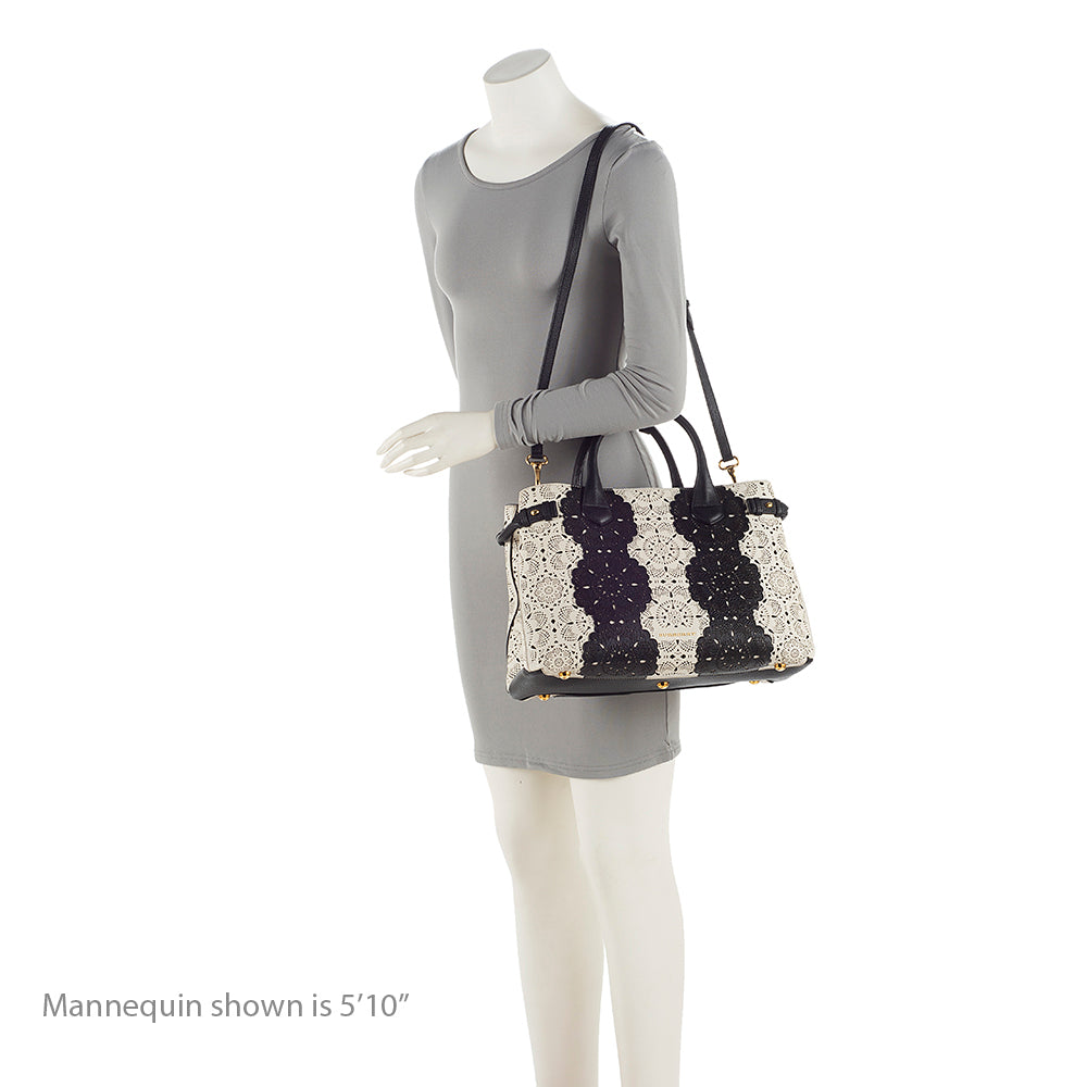 Burberry Laser Cut Leather Banner Medium Tote (SHF-22096)