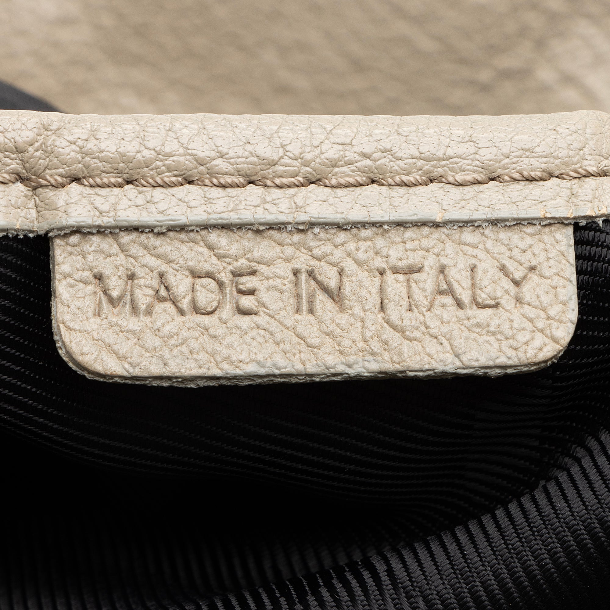 Burberry Leather Lambeth Hobo (SHF-23041)