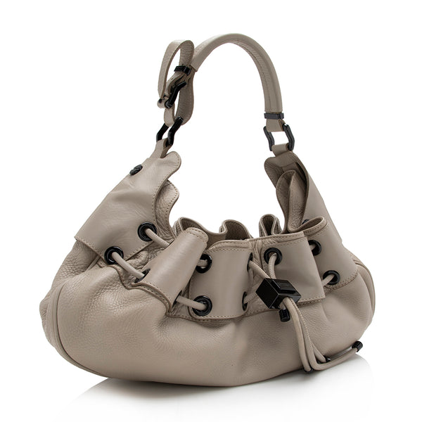 tag bede Snor Burberry Leather Warrior Hobo (SHF-16558) – LuxeDH