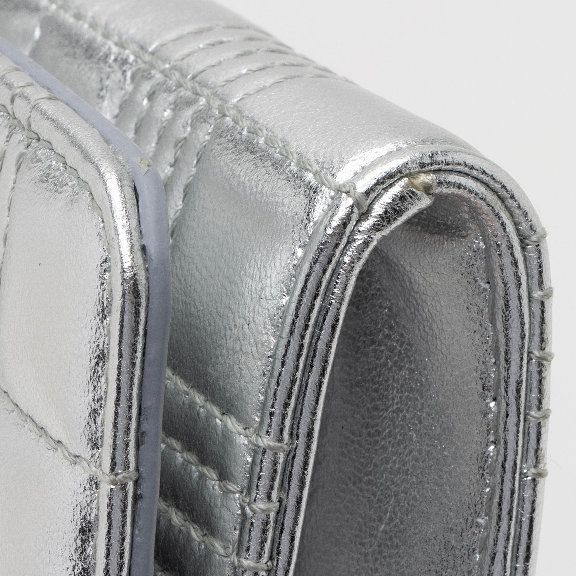 Burberry Metallic Quilted Lambskin TB Lola Wallet on Chain (SHF-22393)