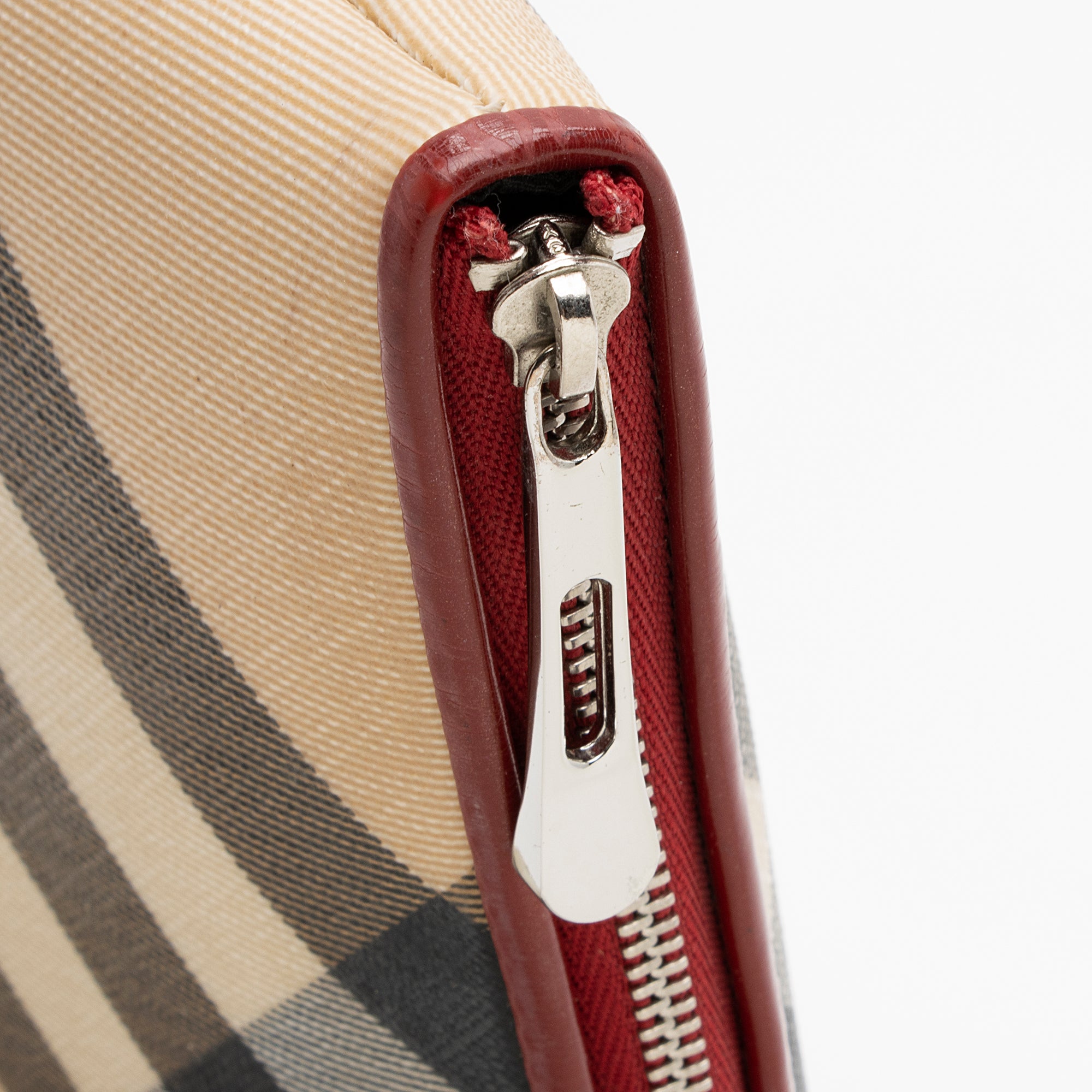 Burberry Nova Check Cosmetic Bag (SHF-DGF5Qp)