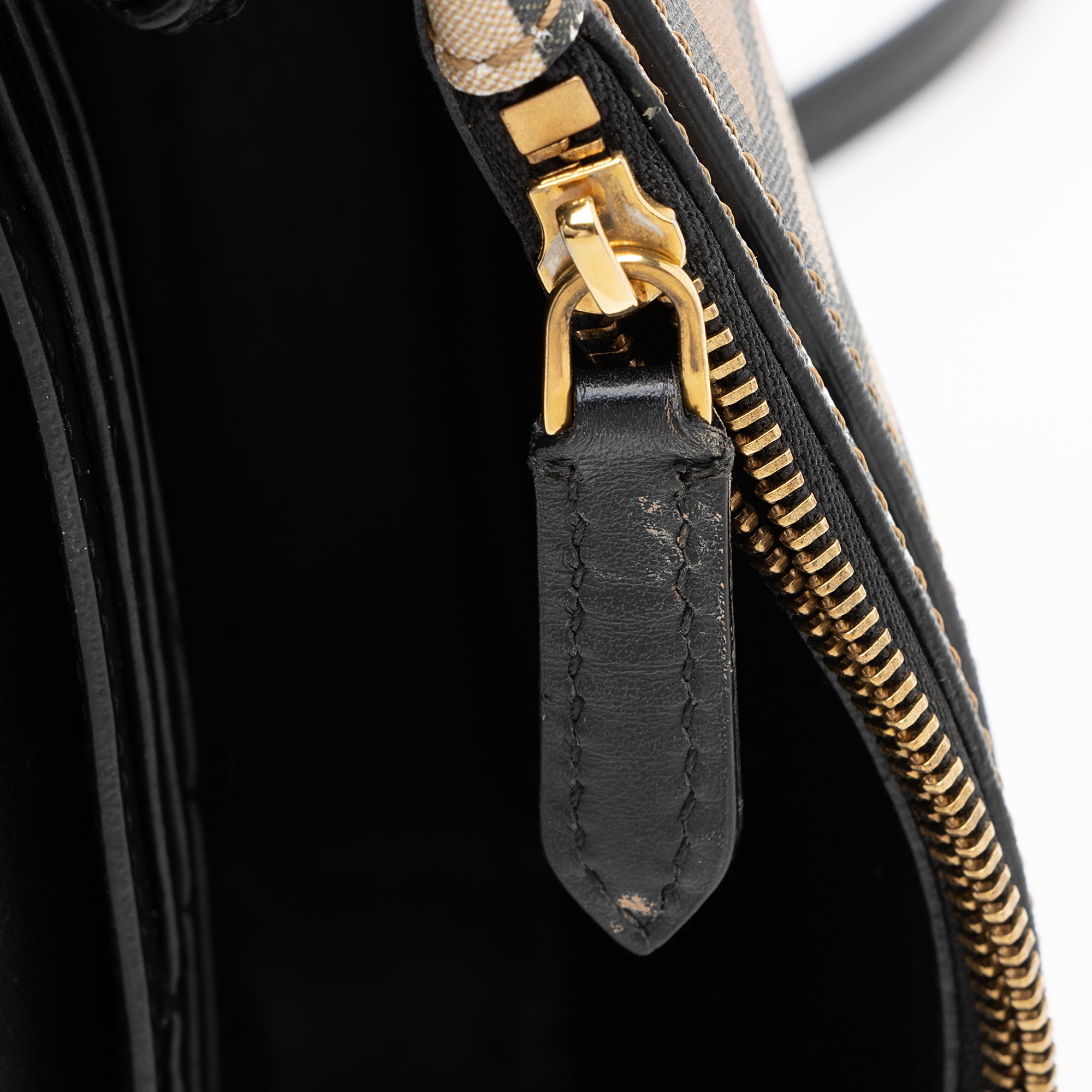 Burberry Vintage Check Wallet with Strap (SHF-22649)