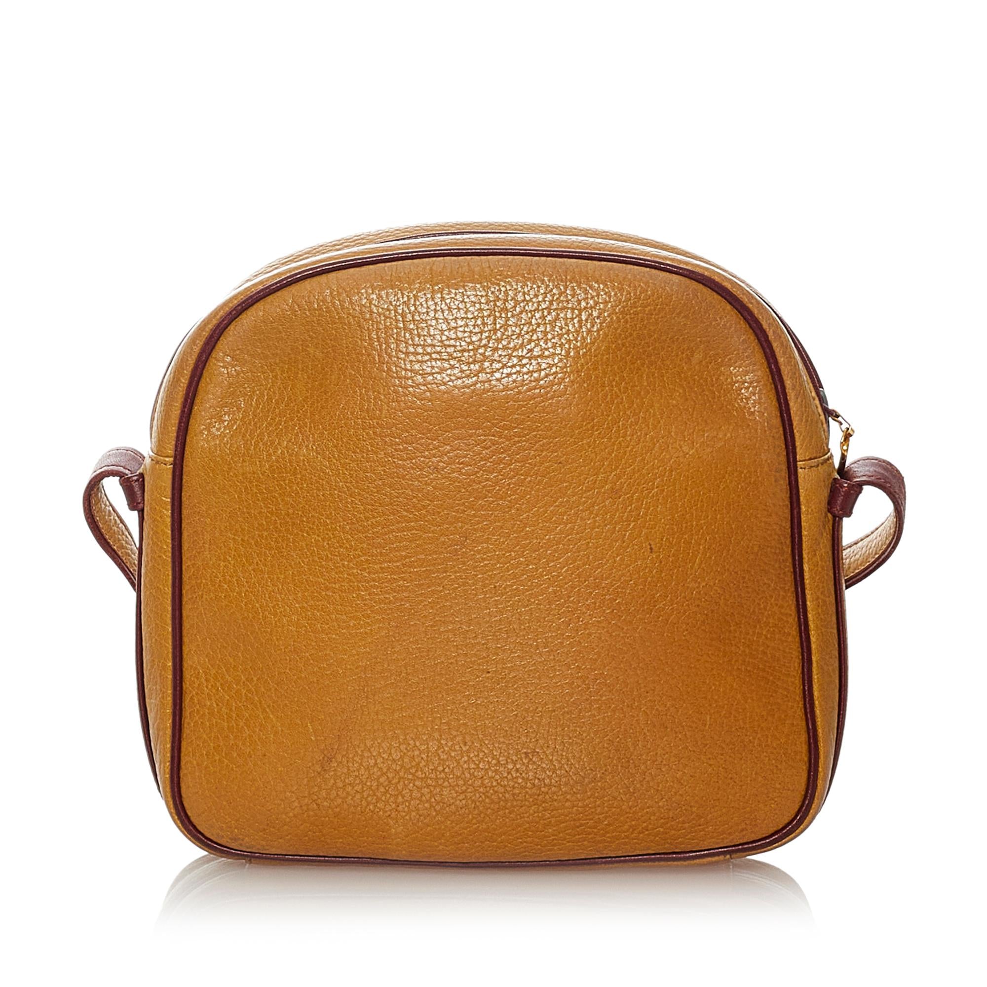 Cartier Must de Cartier Leather Crossbody Bag (SHG-27376)