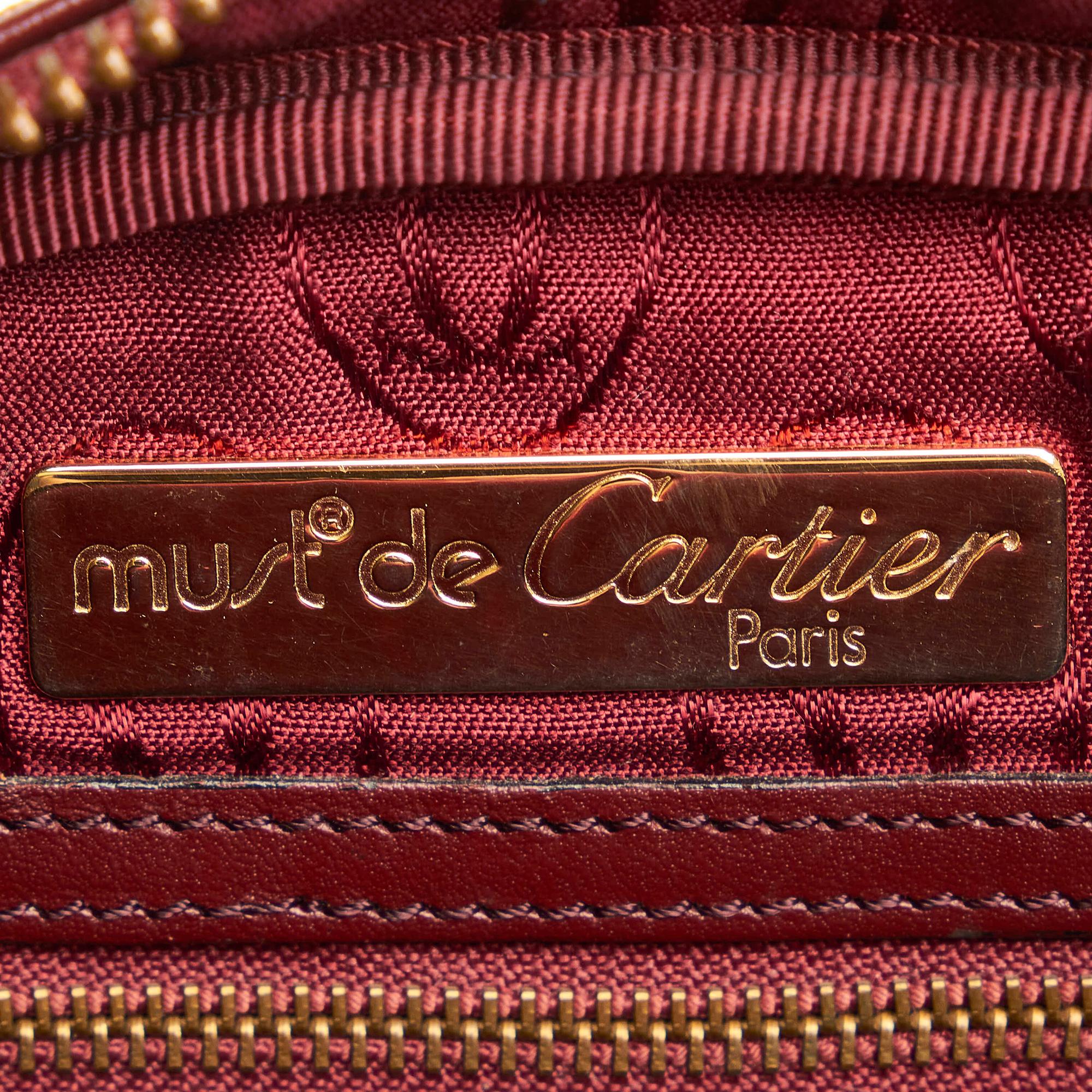 Cartier Must de Cartier Leather Crossbody Bag (SHG-31241)