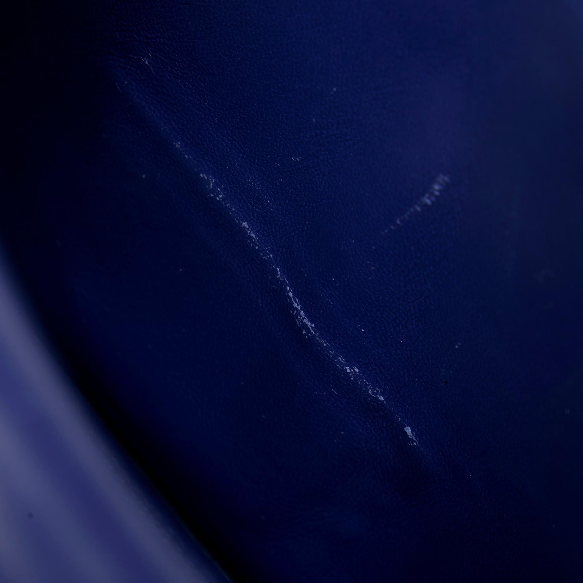 Celine Trotteur Crossbody Bag (SHG-36809)