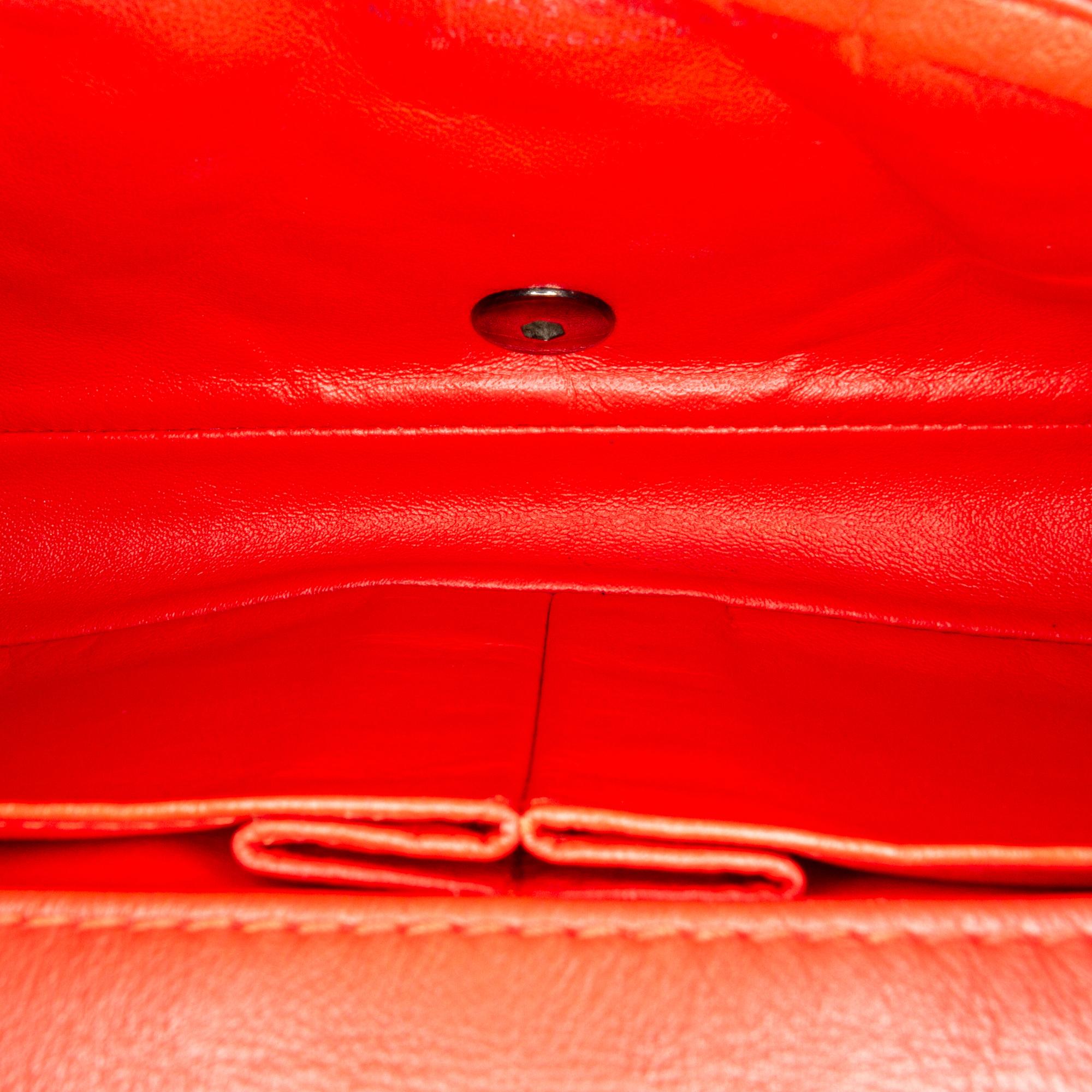 Chanel CC Chevron Classic Medium Single Flap Bag (SHG-37881)