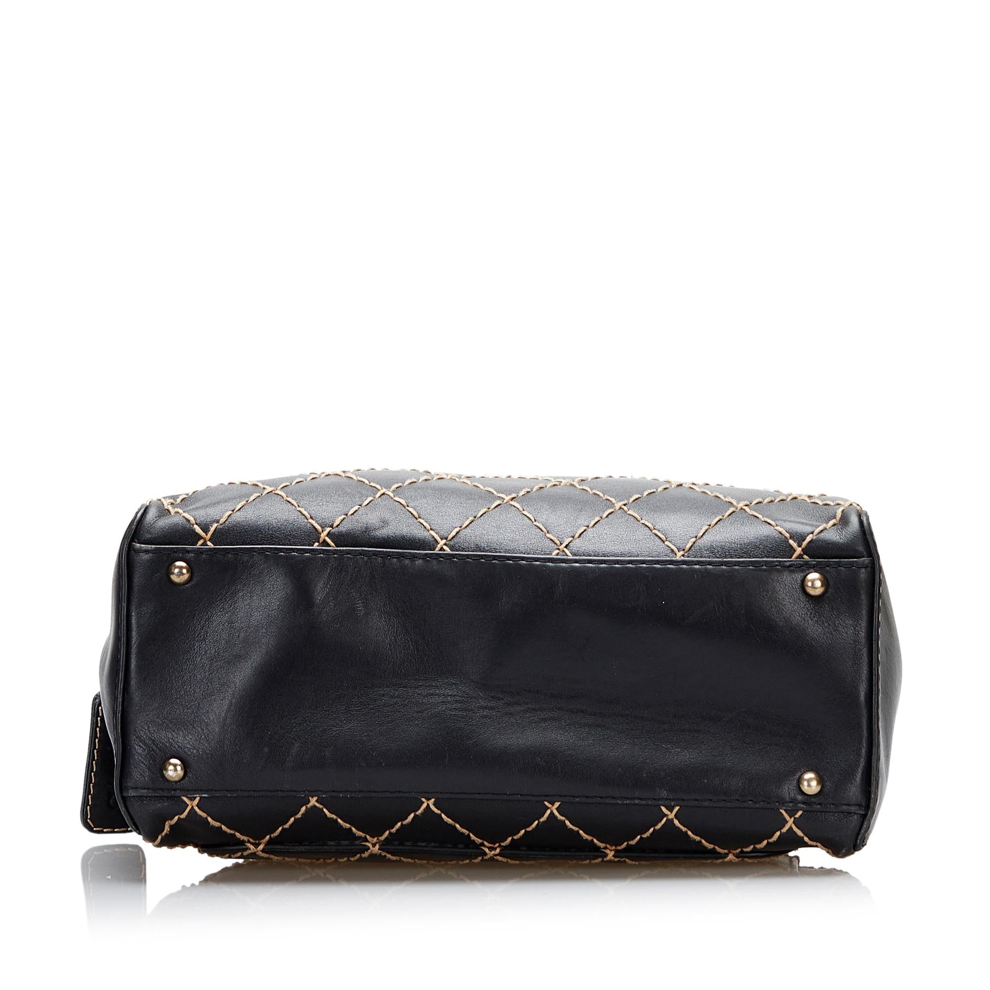 Chanel CC Wild Stitch Handbag (SHG-T7IDdF)
