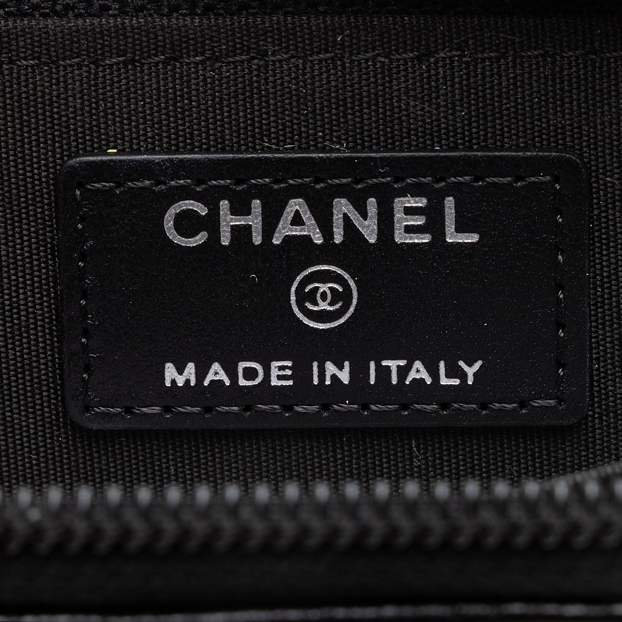 Chanel Caviar Leather Boy Zip Coin Purse (SHF-22675)