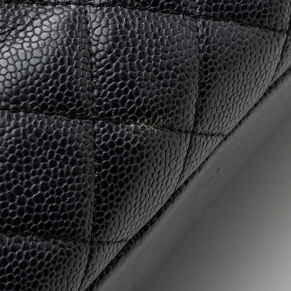 Chanel Caviar Leather Petite Timeless Tote (SHF-17772)