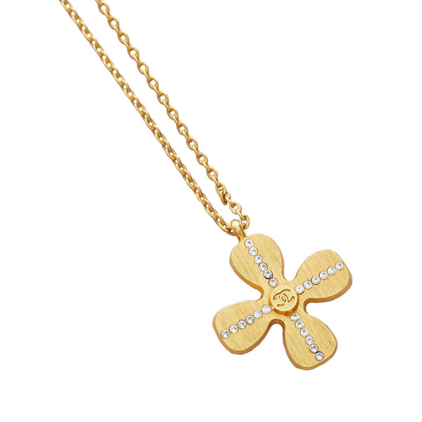 chanel clover necklace