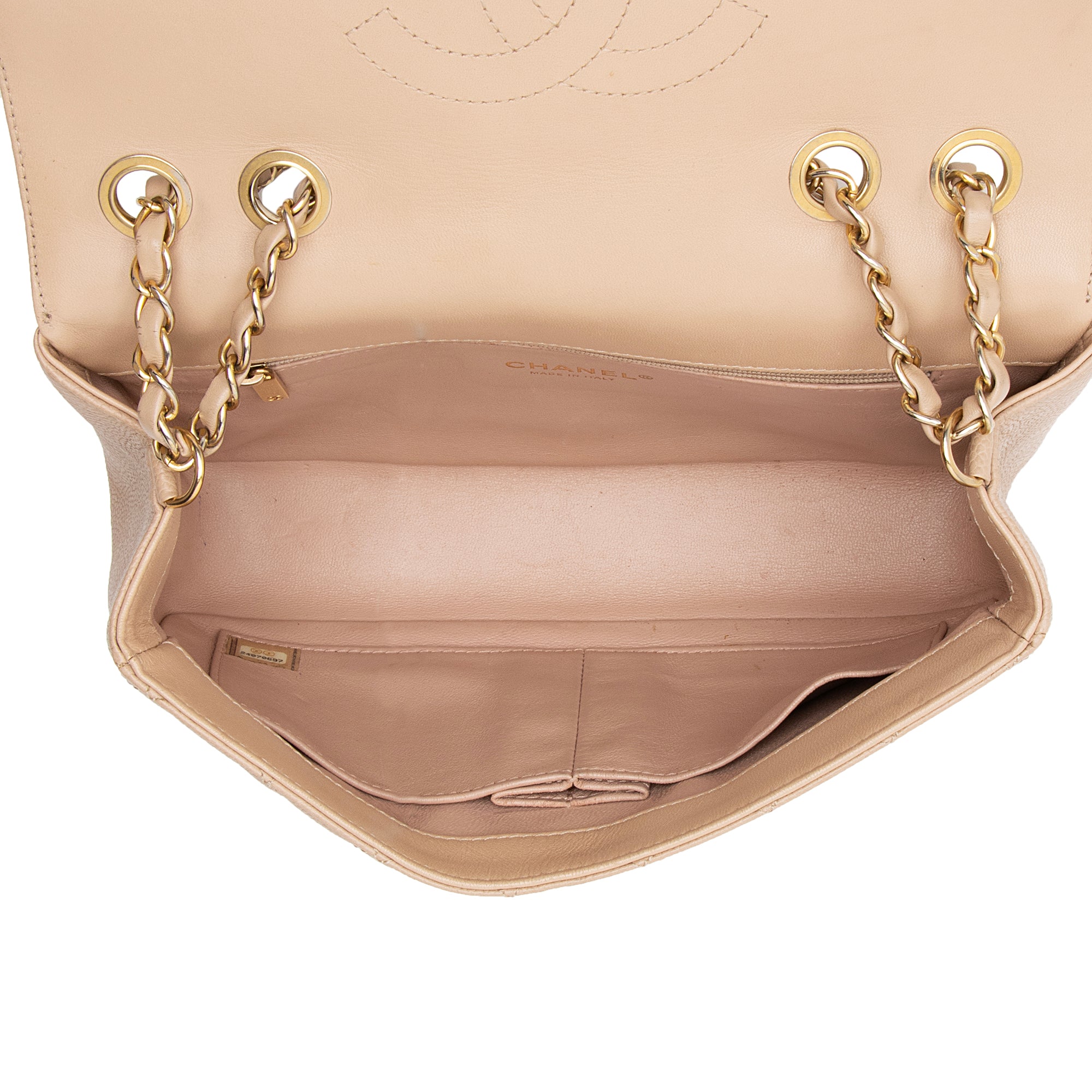 Chanel Grained Calfskin CC Filigree Medium Flap Bag (SHF-P3nxD7)