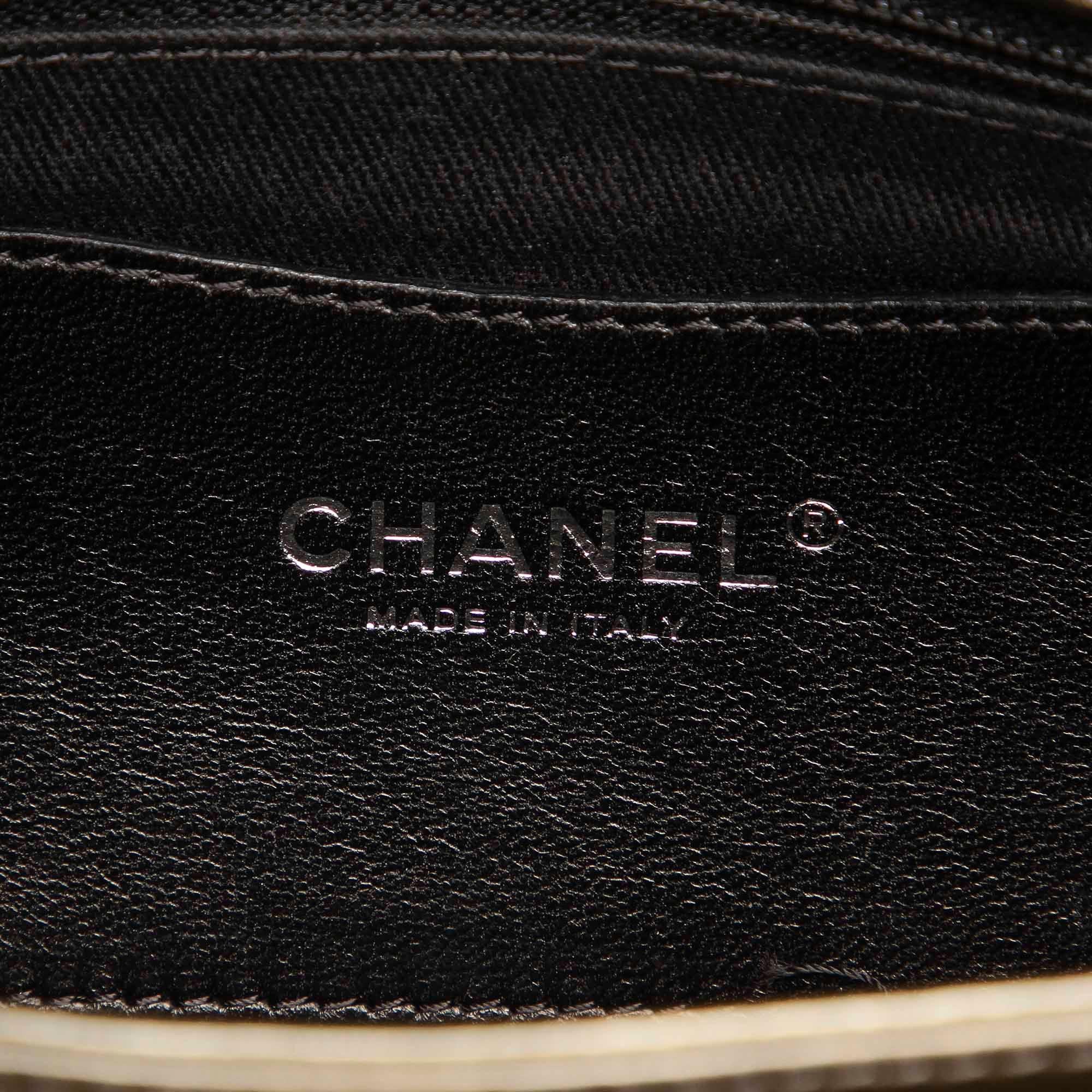 Chanel Mademoiselle Patent Leather Bowling Bag (SHG-36483)