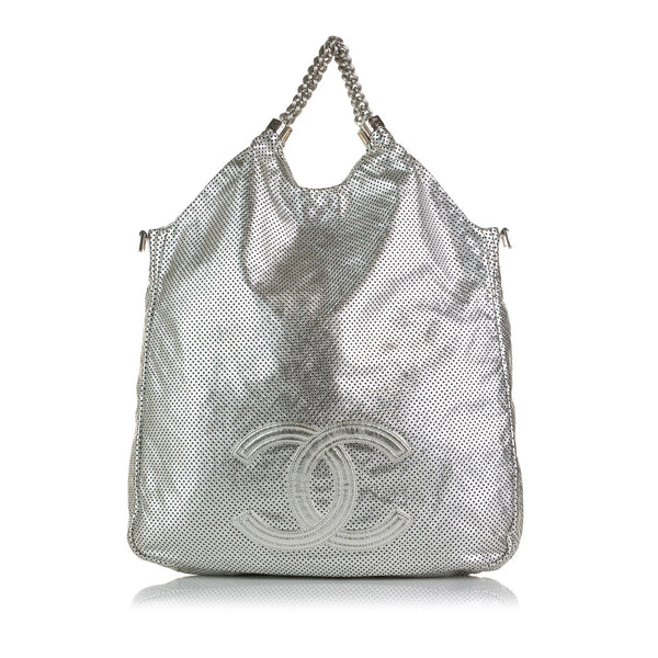 Chanel Metallic Rodeo Drive Tote (SHG-37071) – LuxeDH