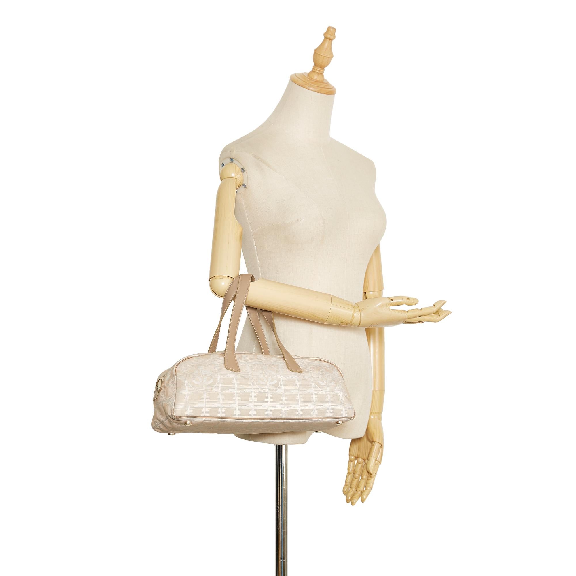 Chanel New Travel Line Handbag (SHG-37983)