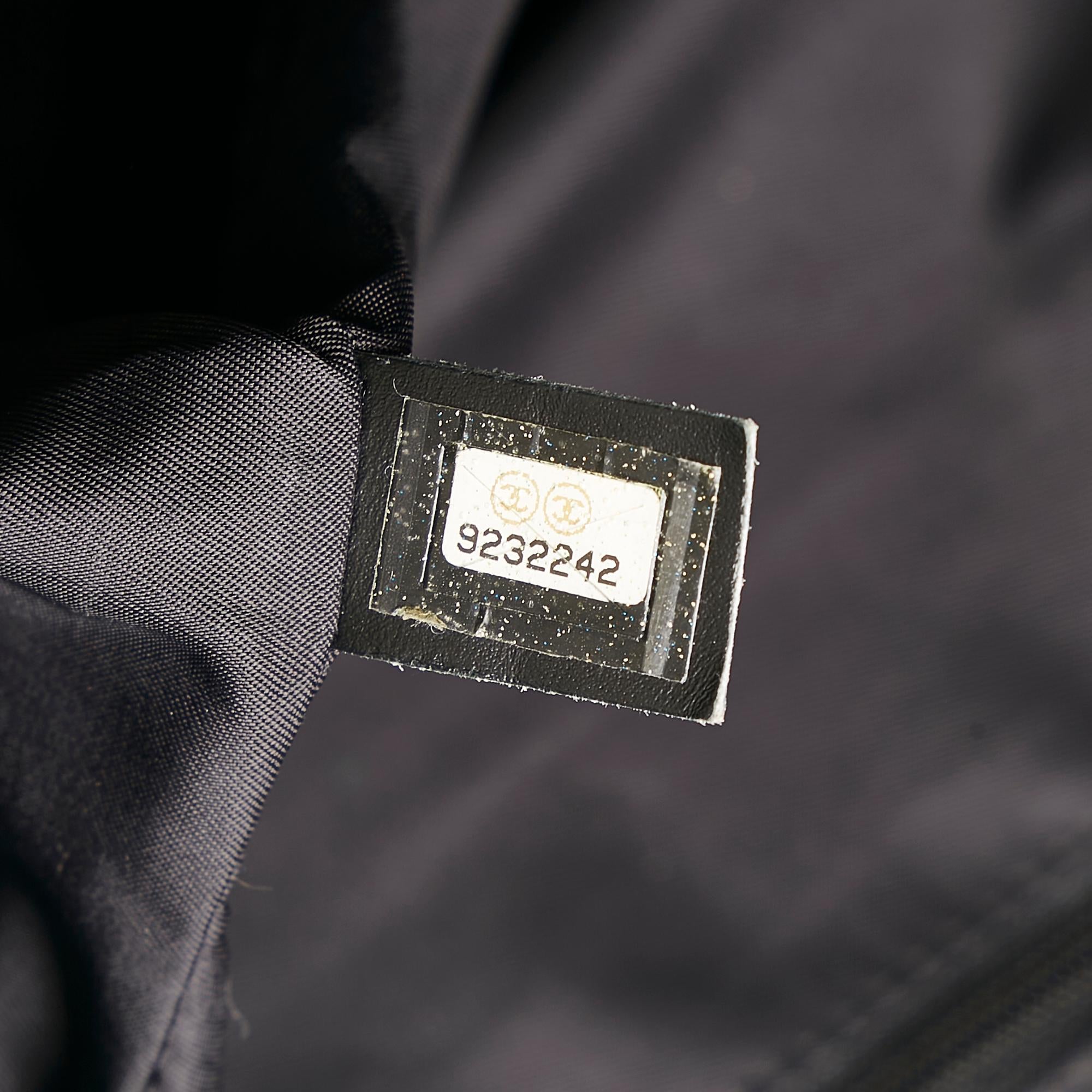 Chanel New Travel Line Handbag (SHG-cYPGJh)