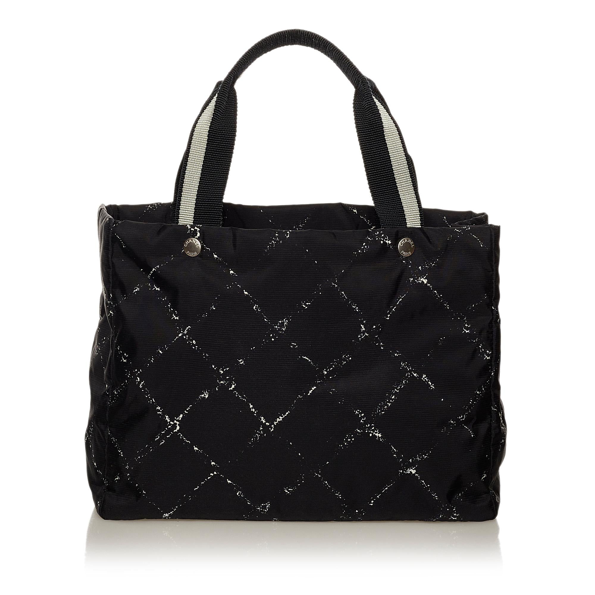 Chanel Old Travel Line Nylon Tote Bag (SHG-28505)