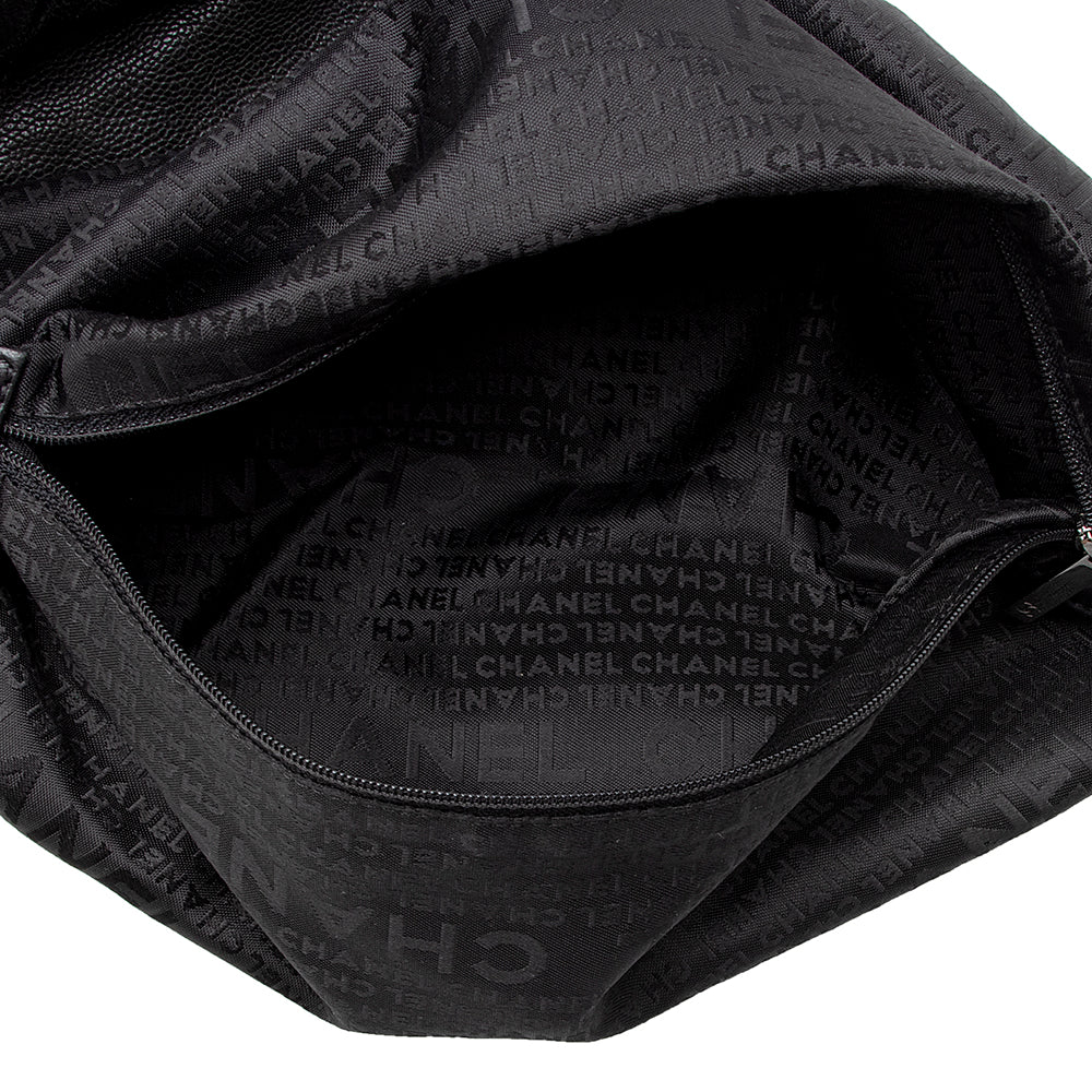 Chanel Quilted Leather CC Charm Hobo (SHF-15325)