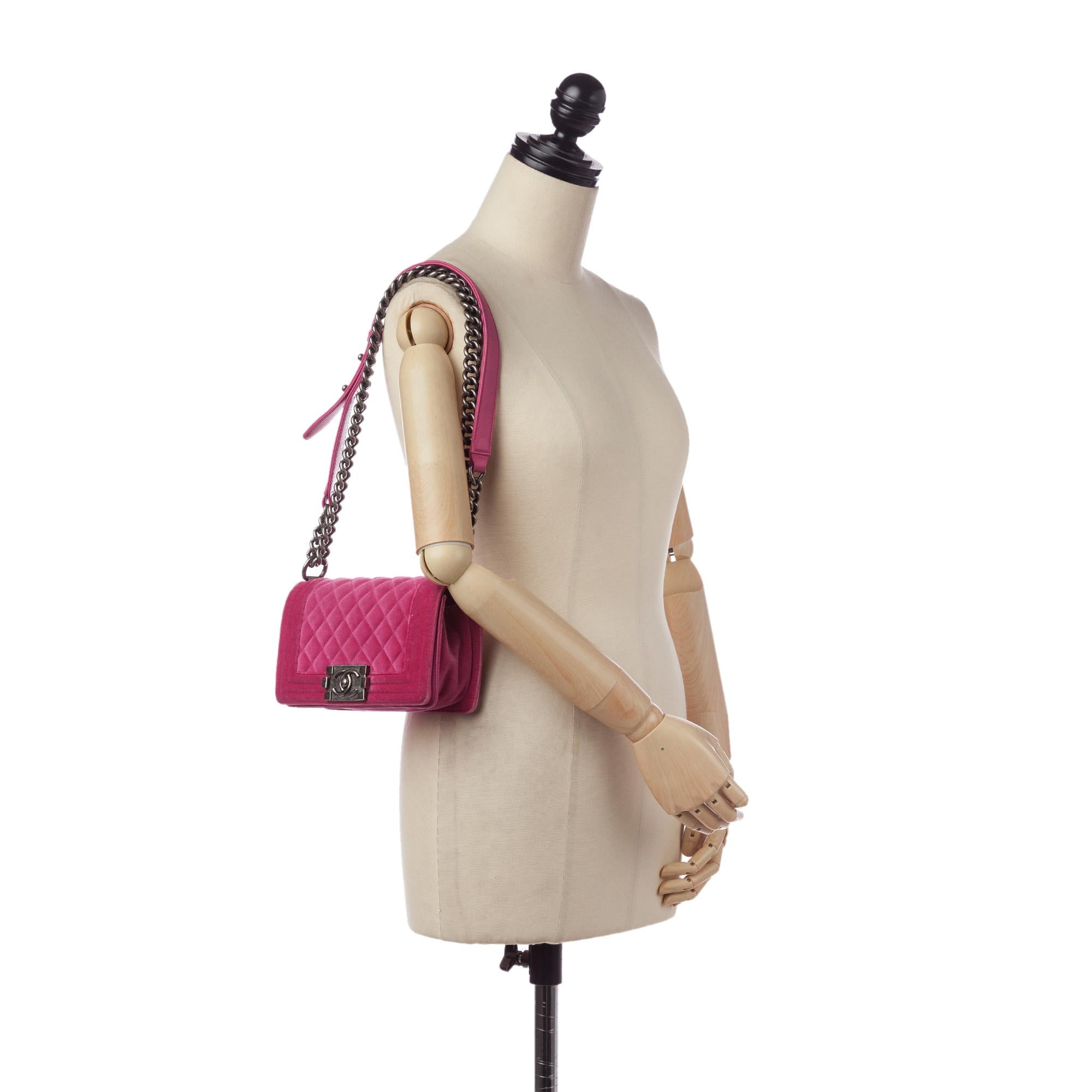 Chanel Small Boy Velvet Flap Bag (SHG-36394)