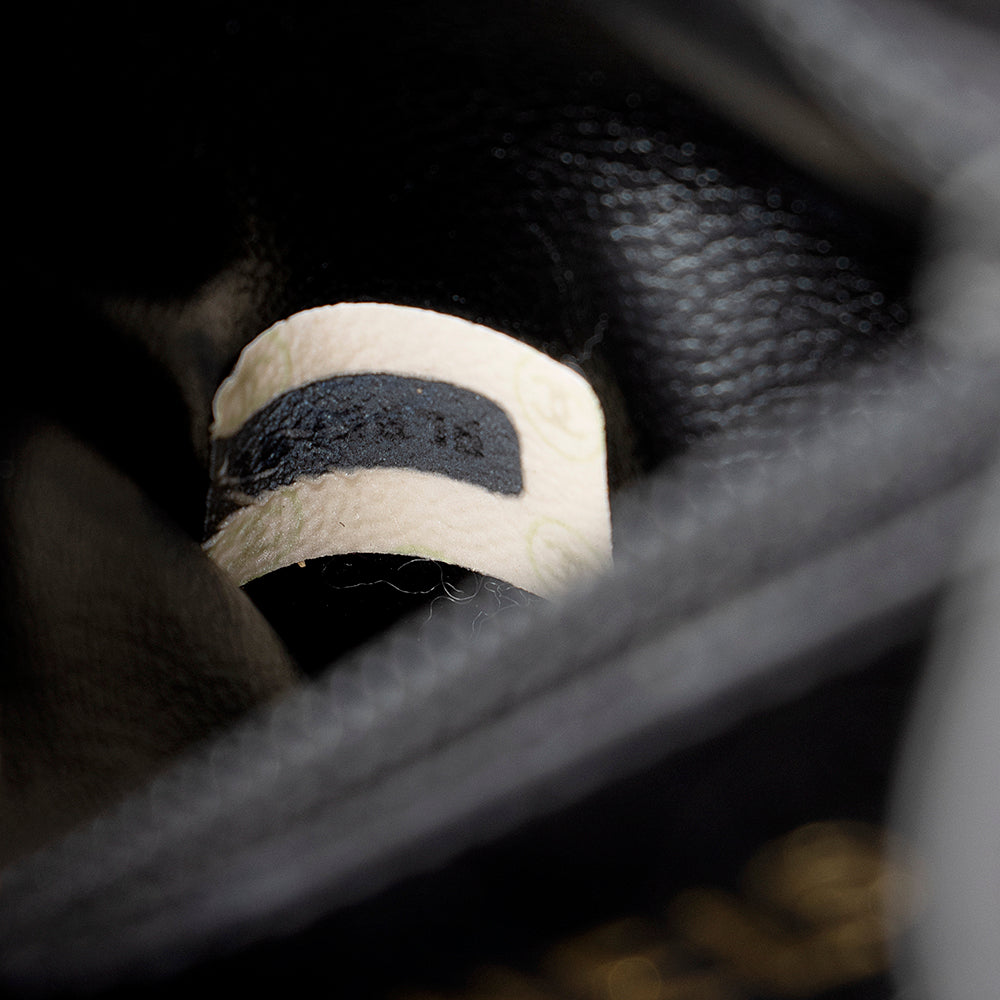 Chanel Vintage Lambskin CC Belt Bag - Size 32 / 80 (SHF-18329)