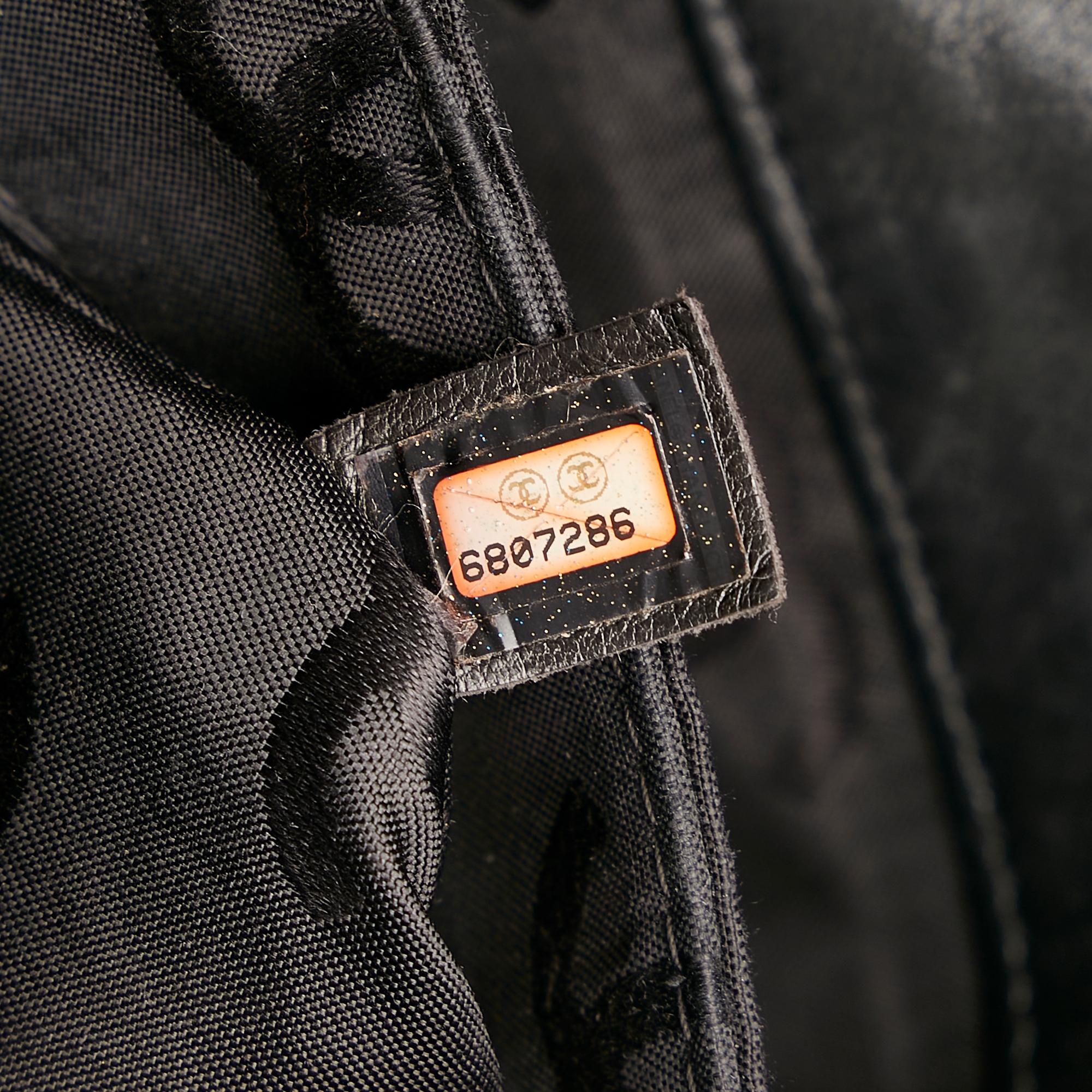 Chanel Wild Stitch Leather Handbag (SHG-28370)