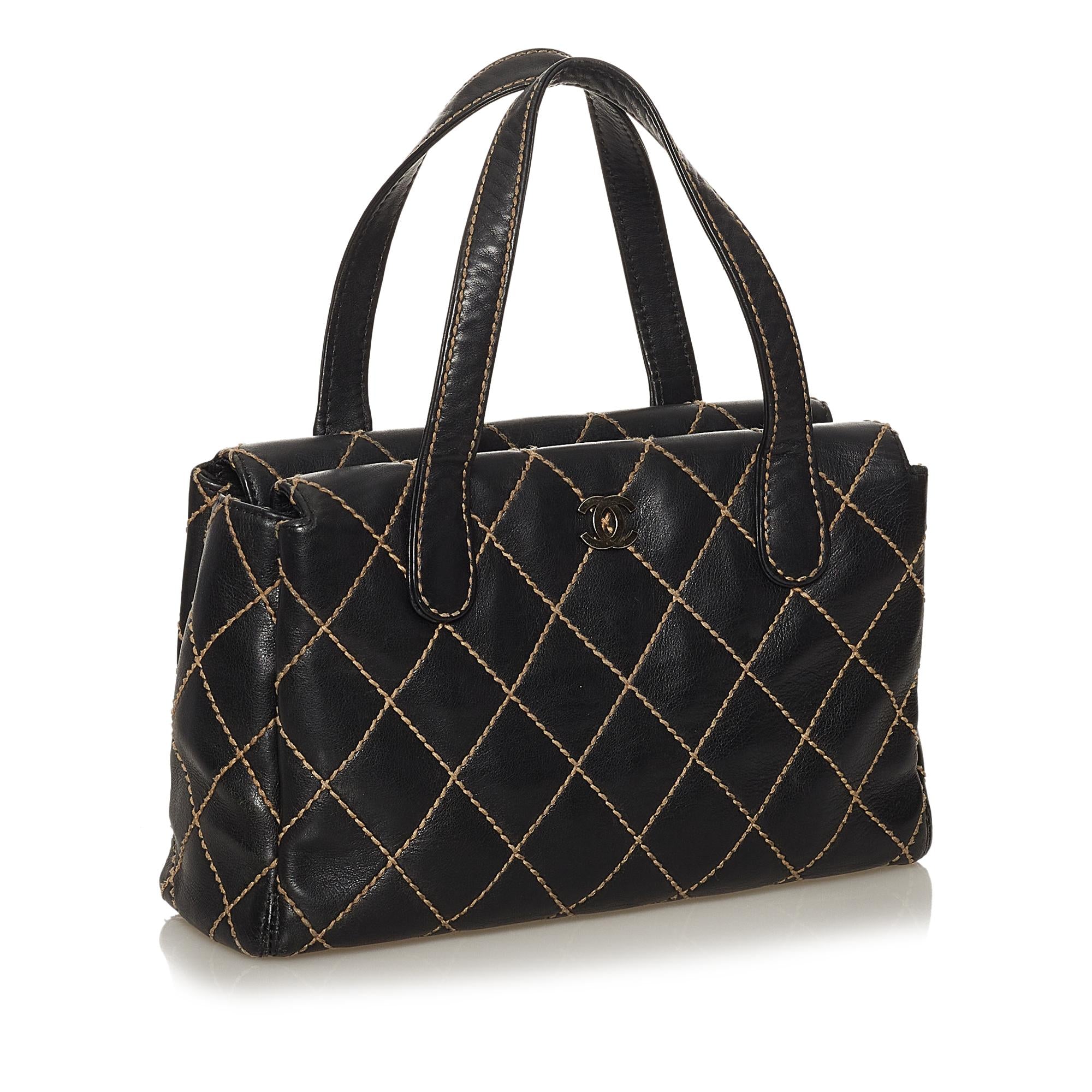 Chanel Wild Stitch Leather Handbag (SHG-28370)