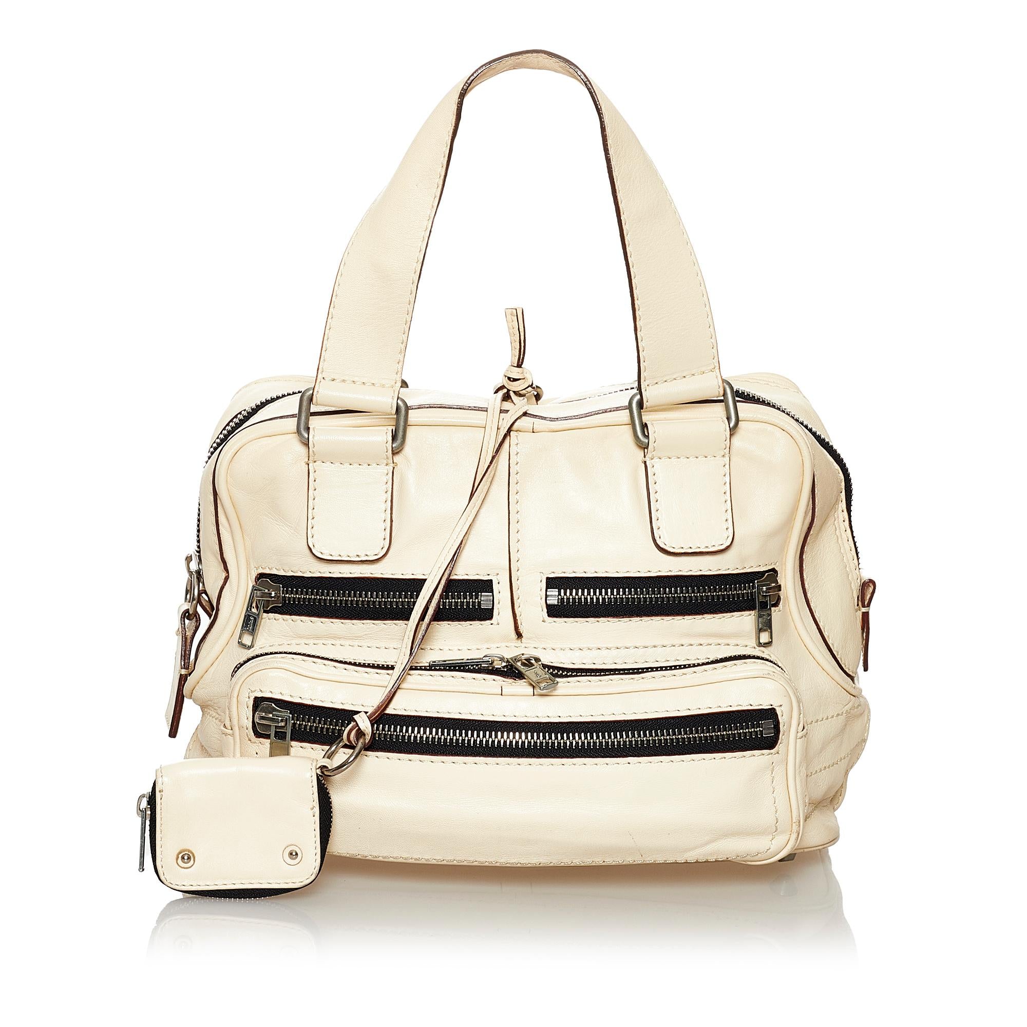 Chloe Betty Leather Tote Bag (SHG-30158)