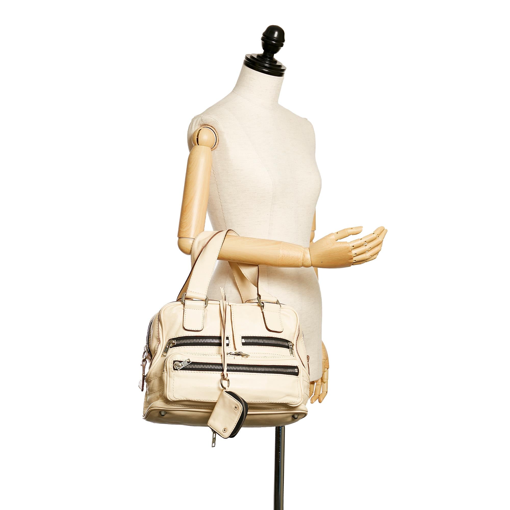 Chloe Betty Leather Tote Bag (SHG-30158)