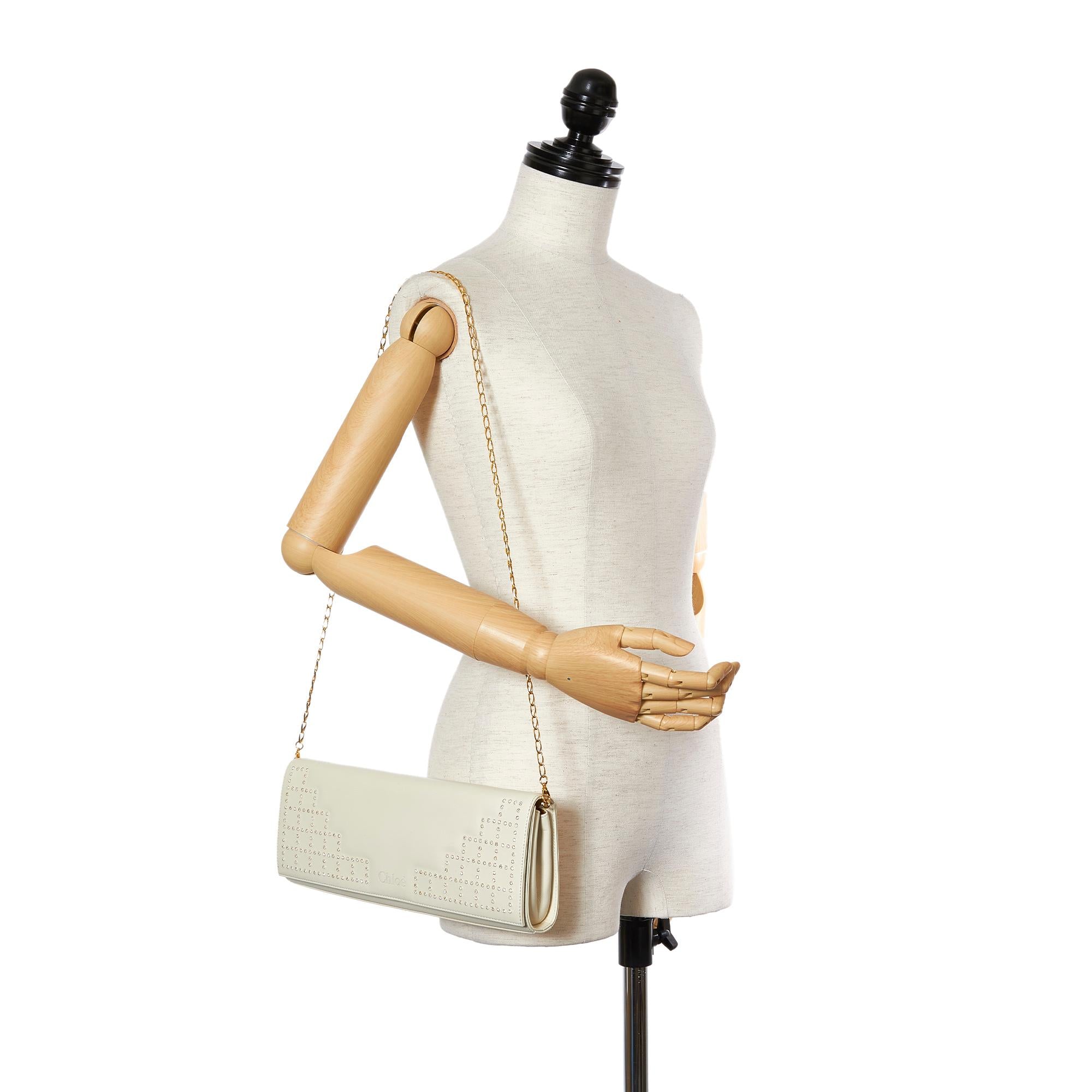 Chloe Leather Shoulder Bag (SHG-23976)