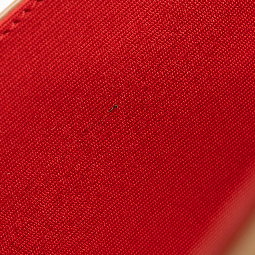 Christian Louboutin Patent Leather Pigalle Clutch (SHF-20777)