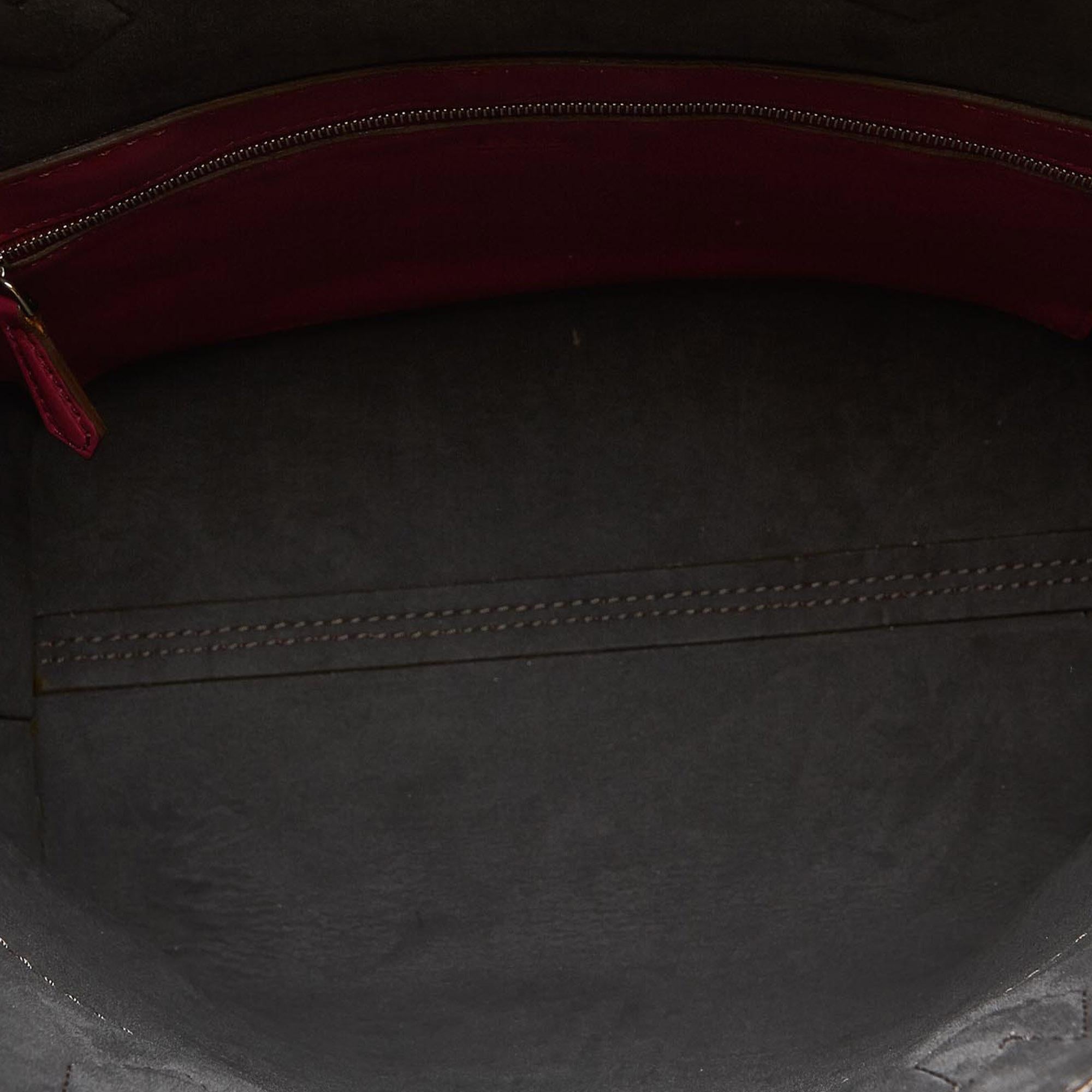 Fendi All Shopper Leather Tote Bag (SHG-22263)