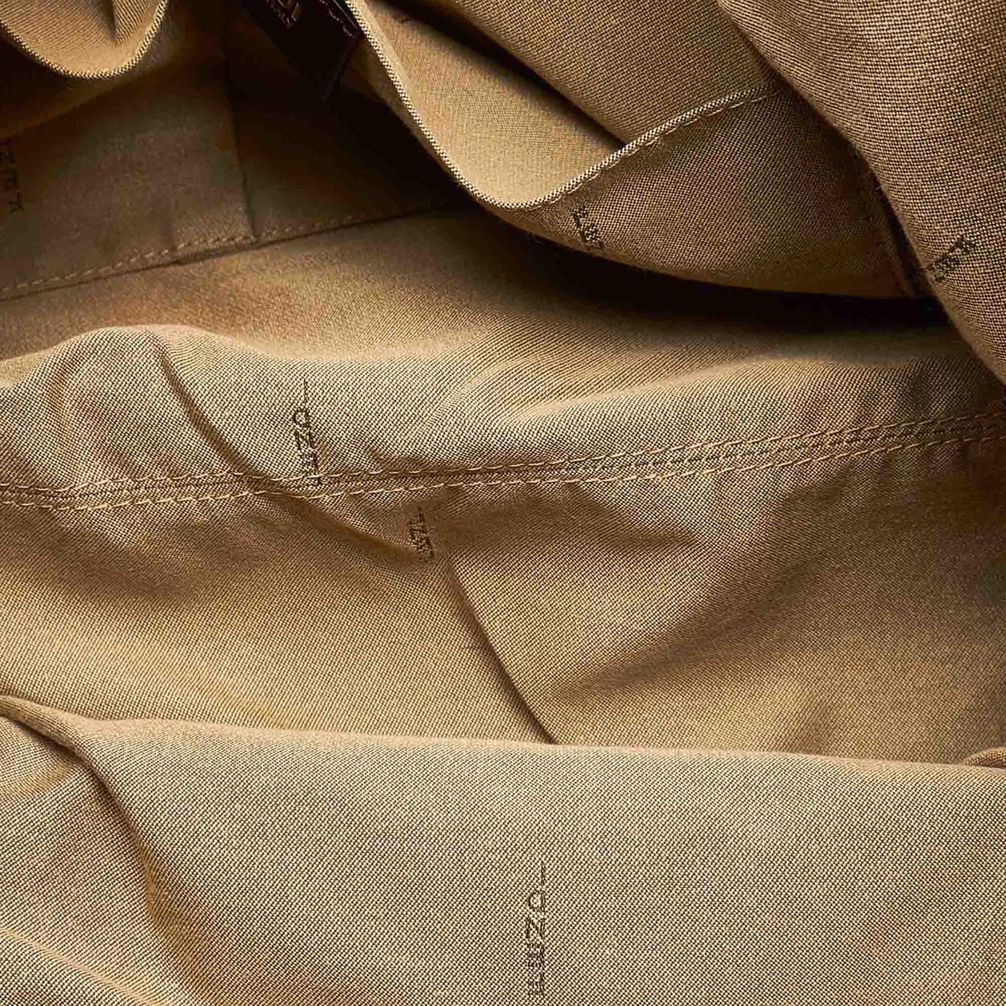 Fendi Chains Leather Tote Bag (SHG-20146)