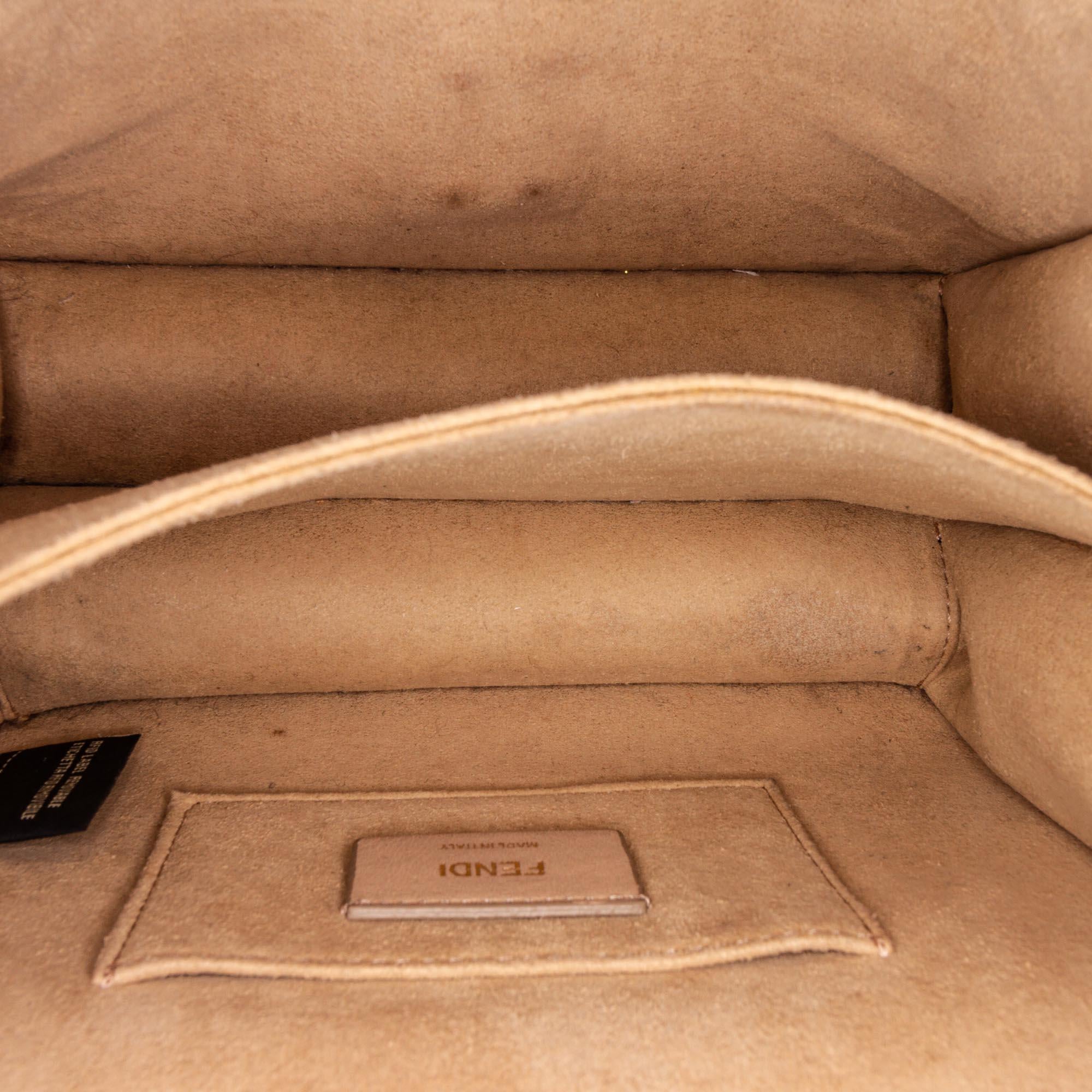 Fendi Kan I Leather Shoulder Bag (SHG-24389)