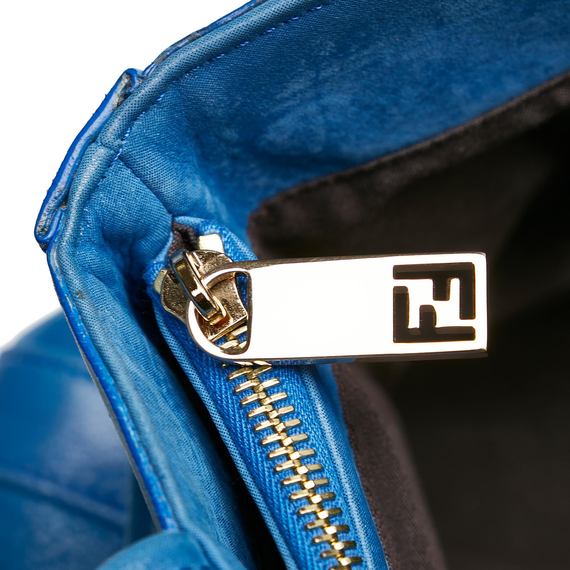 Fendi Leather Handbag (SHG-29481)