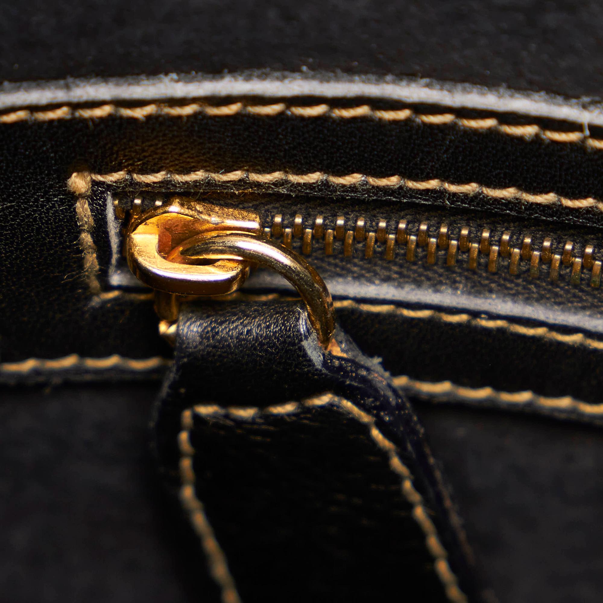 Fendi Leather Tote Bag (SHG-29362)