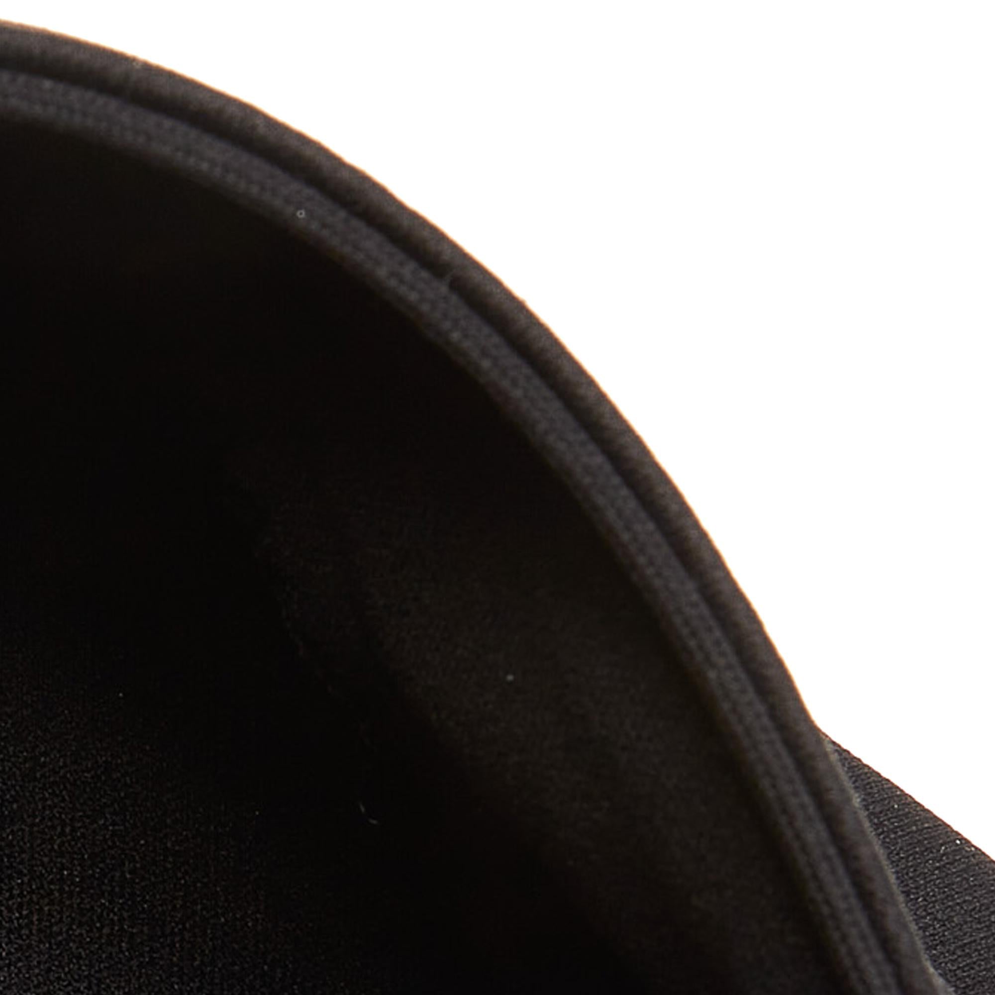 Fendi Nylon Mamma Baguette (SHG-26742)