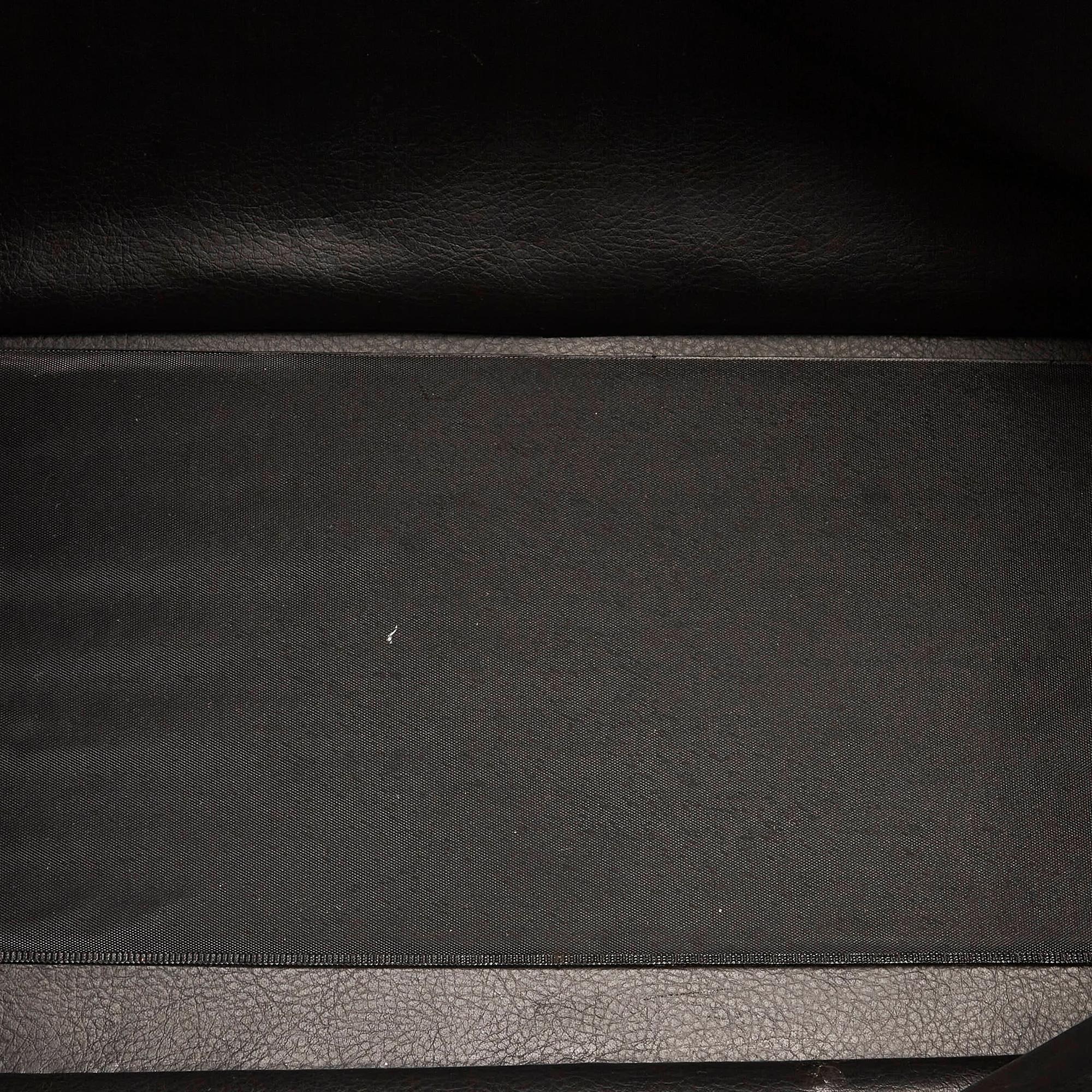 Fendi Pequin Handbag (SHG-32001)