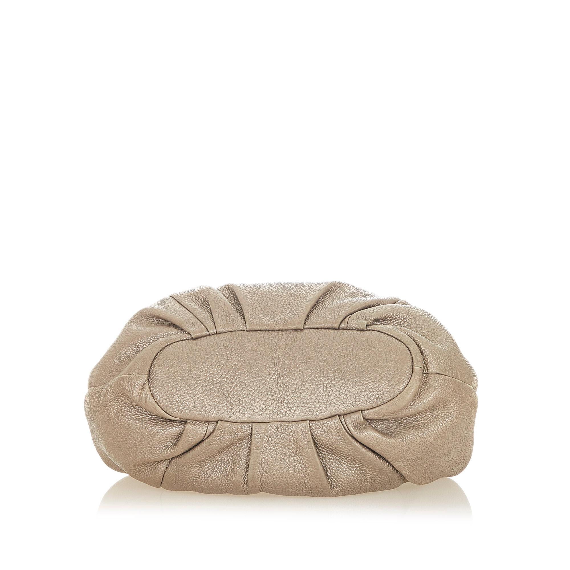 Fendi Selleria Leather Shoulder Bag (SHG-31688)