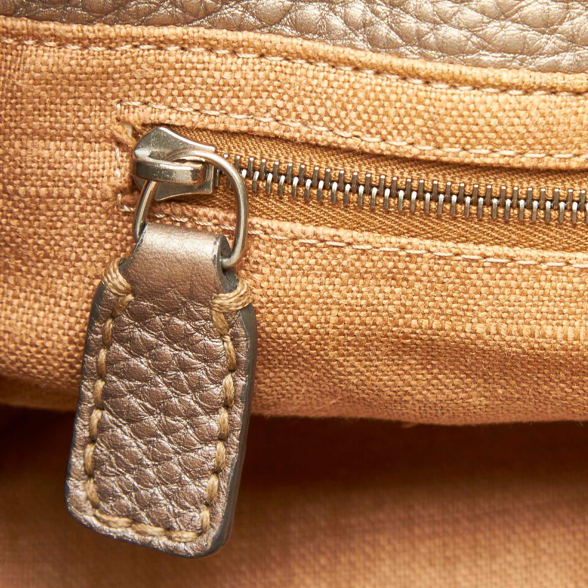 Fendi Selleria Leather Shoulder Bag (SHG-31688)