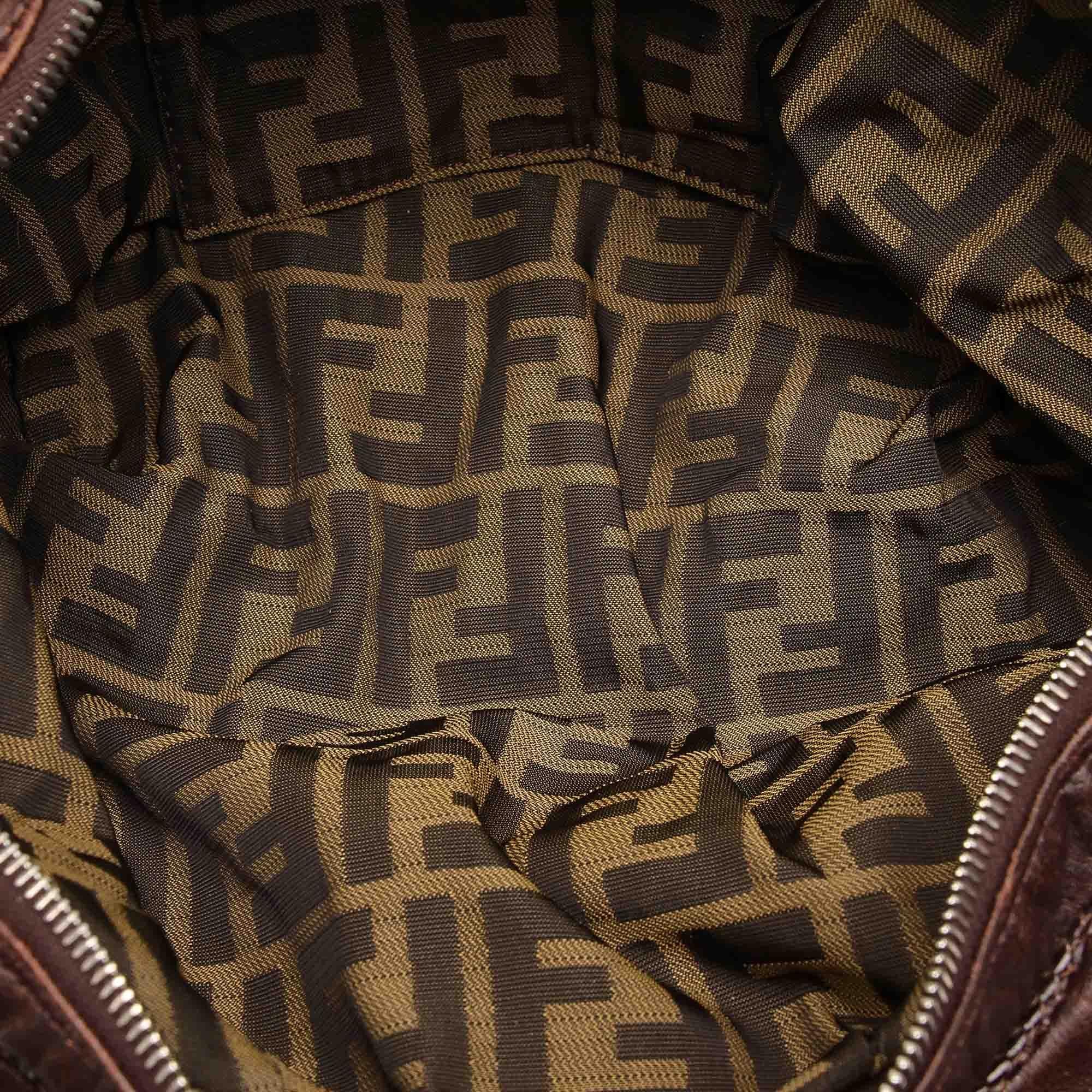 Fendi Spy Leather Handbag (SHG-22407)