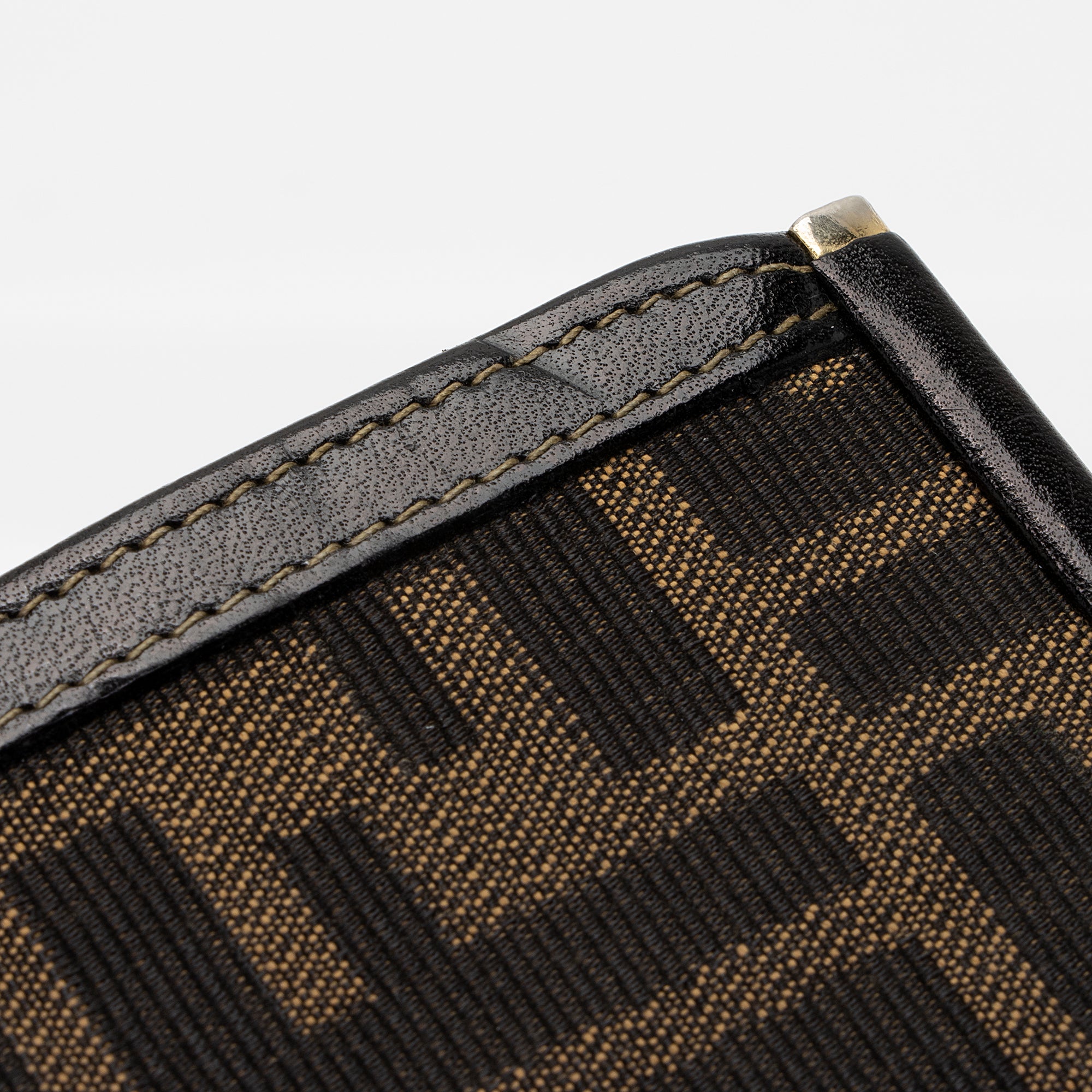 Fendi Vintage Zucca Kiss Lock French Wallet (SHF-J1Q6xA)