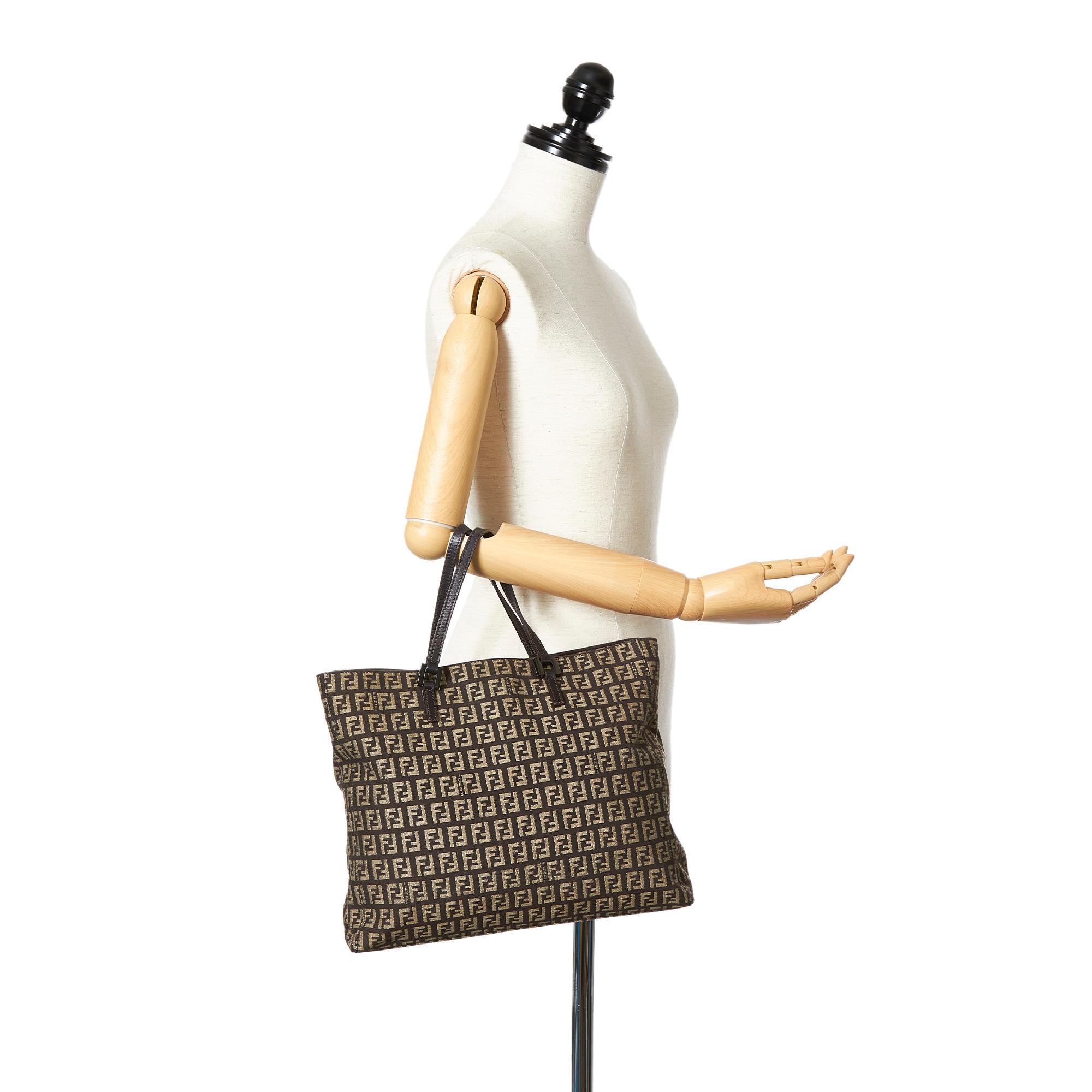 Fendi Zucchino Canvas Tote Bag (SHG-27213)