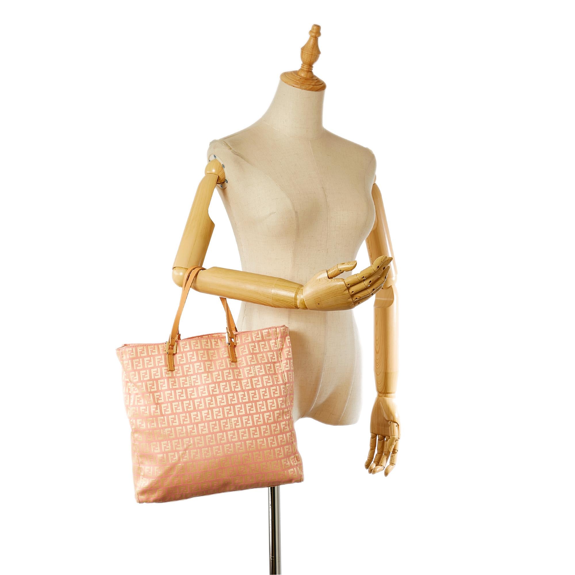 Fendi Zucchino Canvas Tote Bag (SHG-31881)