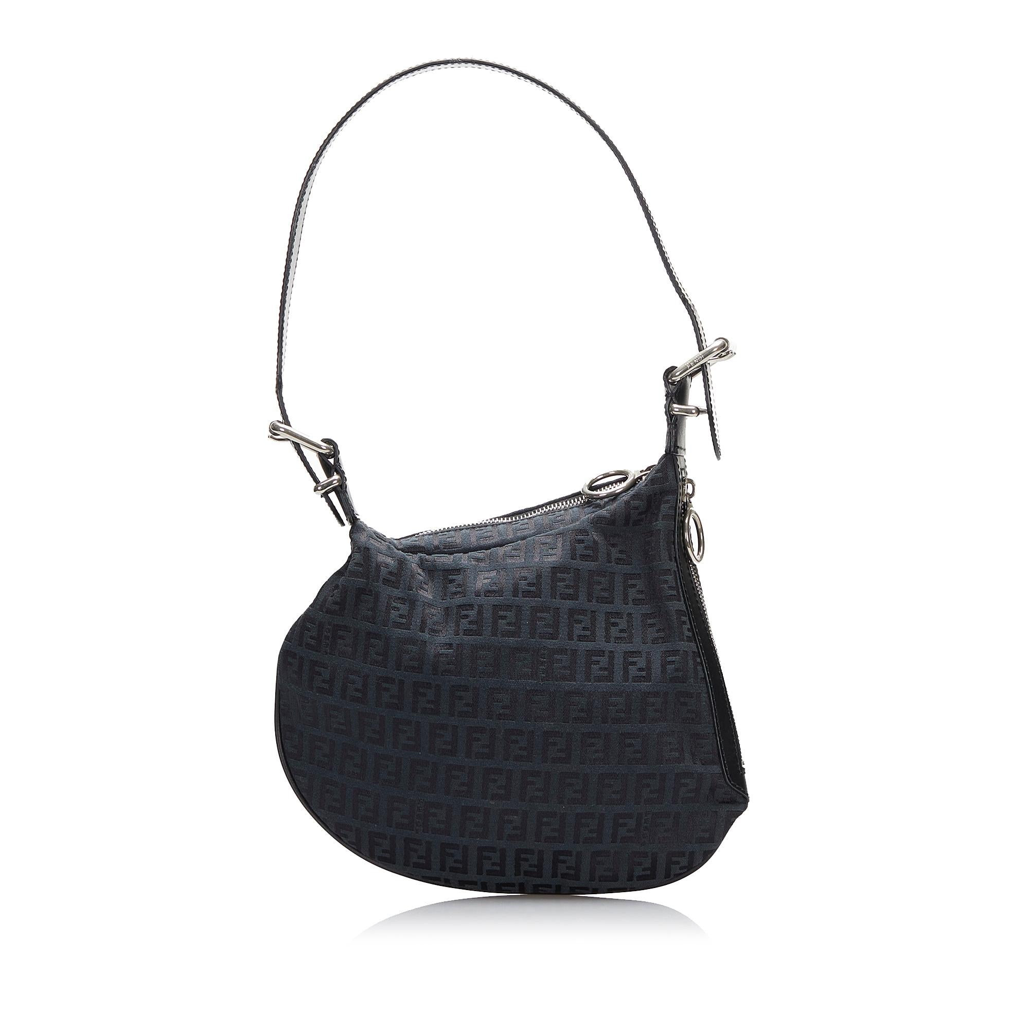 Fendi Zucchino Oyster (SHG-d0Proi)