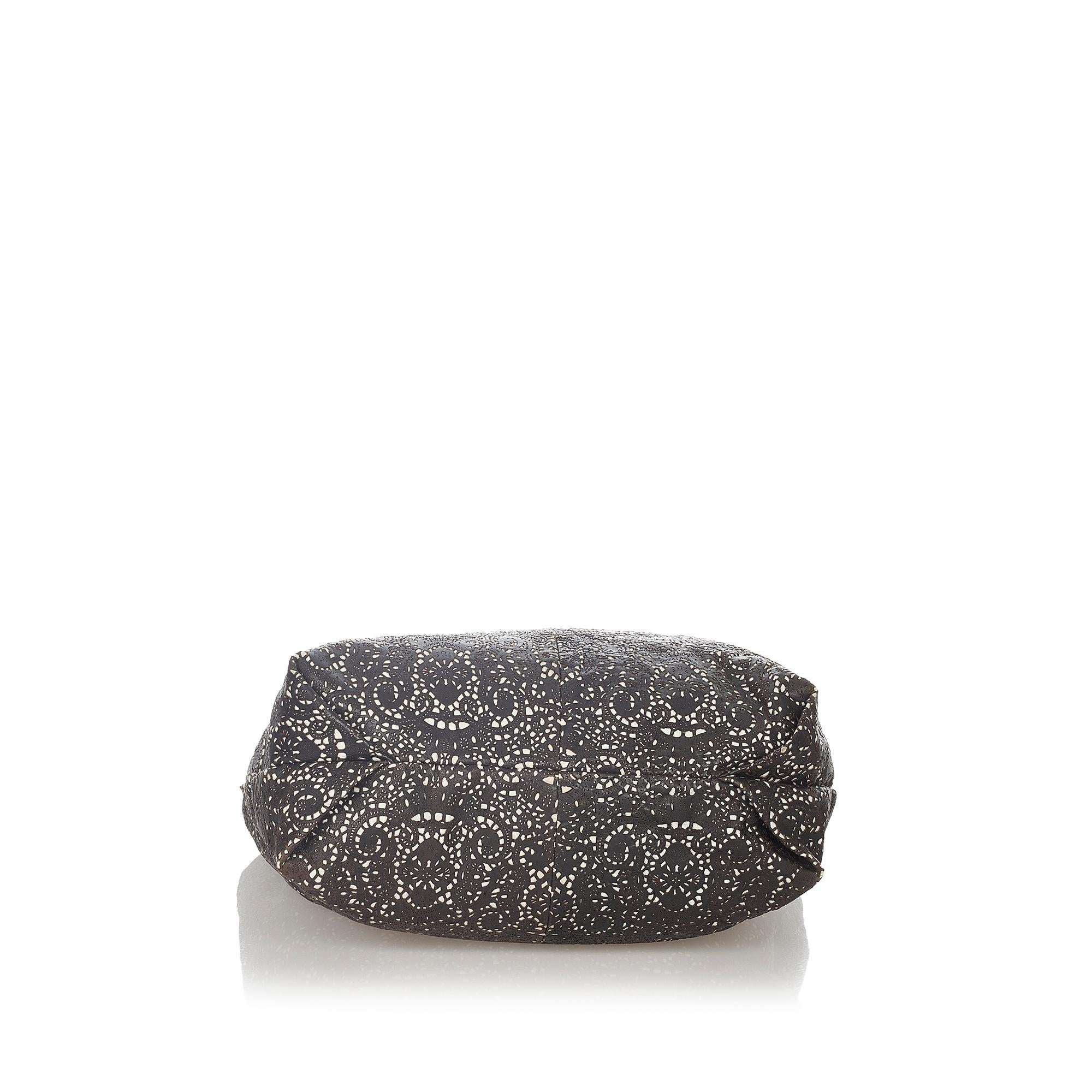 Givenchy Antigona Leather Tote Bag (SHG-23549)