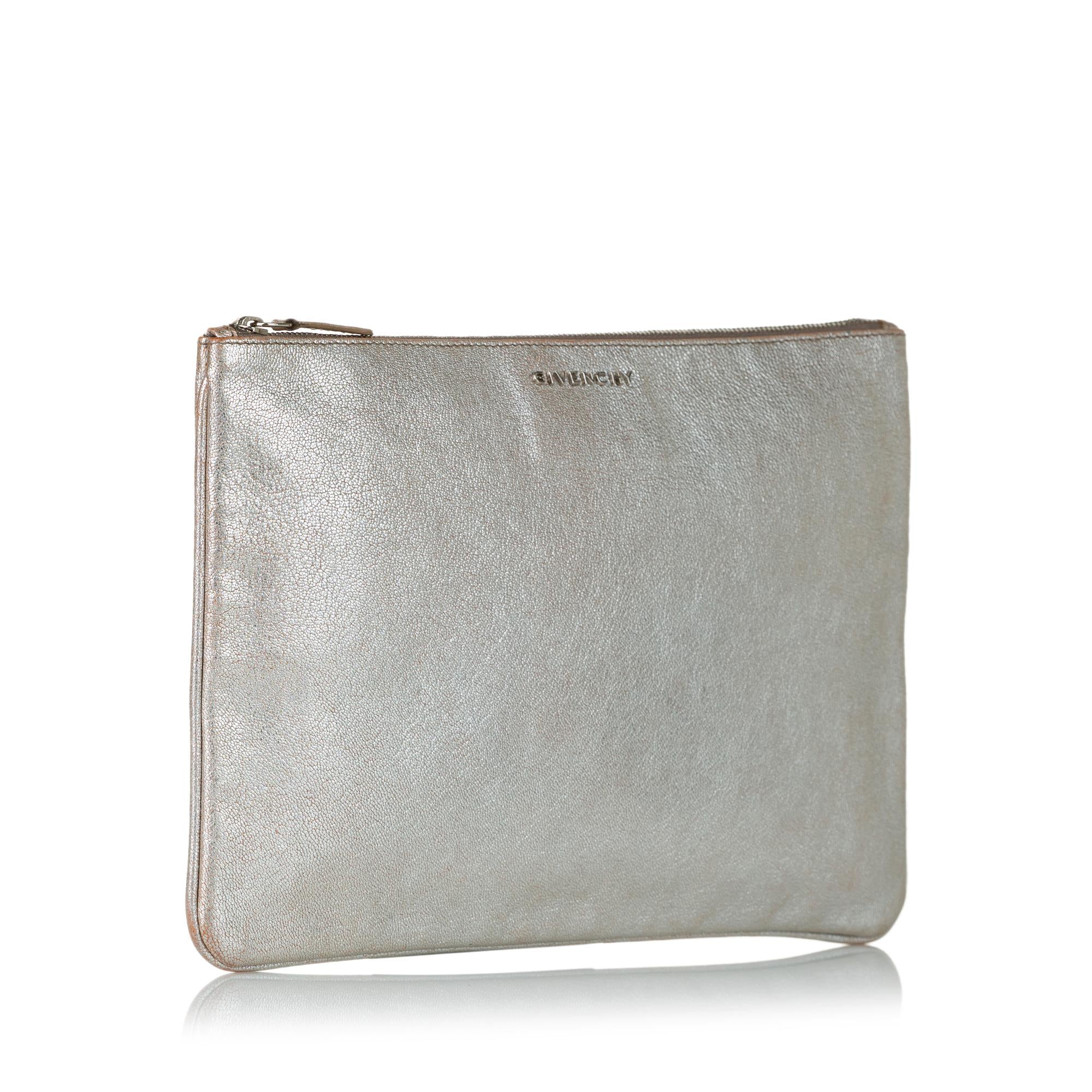 Givenchy Leather Clutch (SHG-31594)