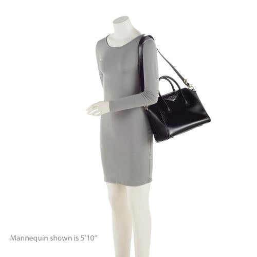 Givenchy Smooth Calfskin Antigona Small Satchel (SHF-23204)